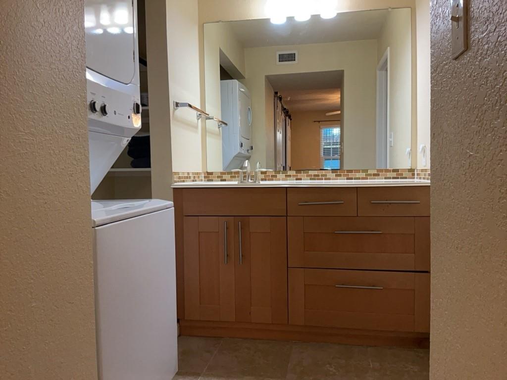 7685 Northcross Dr # 704, Austin, TX 78757