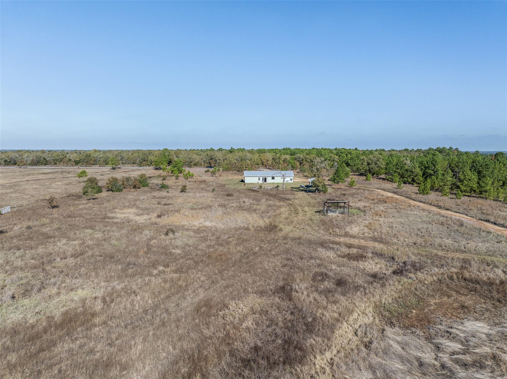 1759 Gotier Trace Rd, Paige, TX 78659