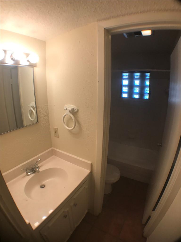 2610 Salado St # 210, Austin, TX 78705