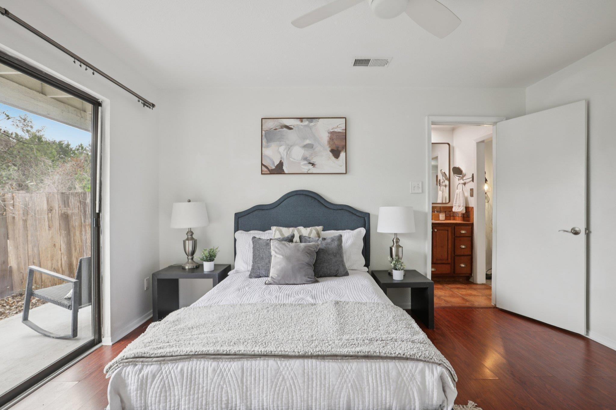 4307 S 1st St # 106, Austin, TX 78745