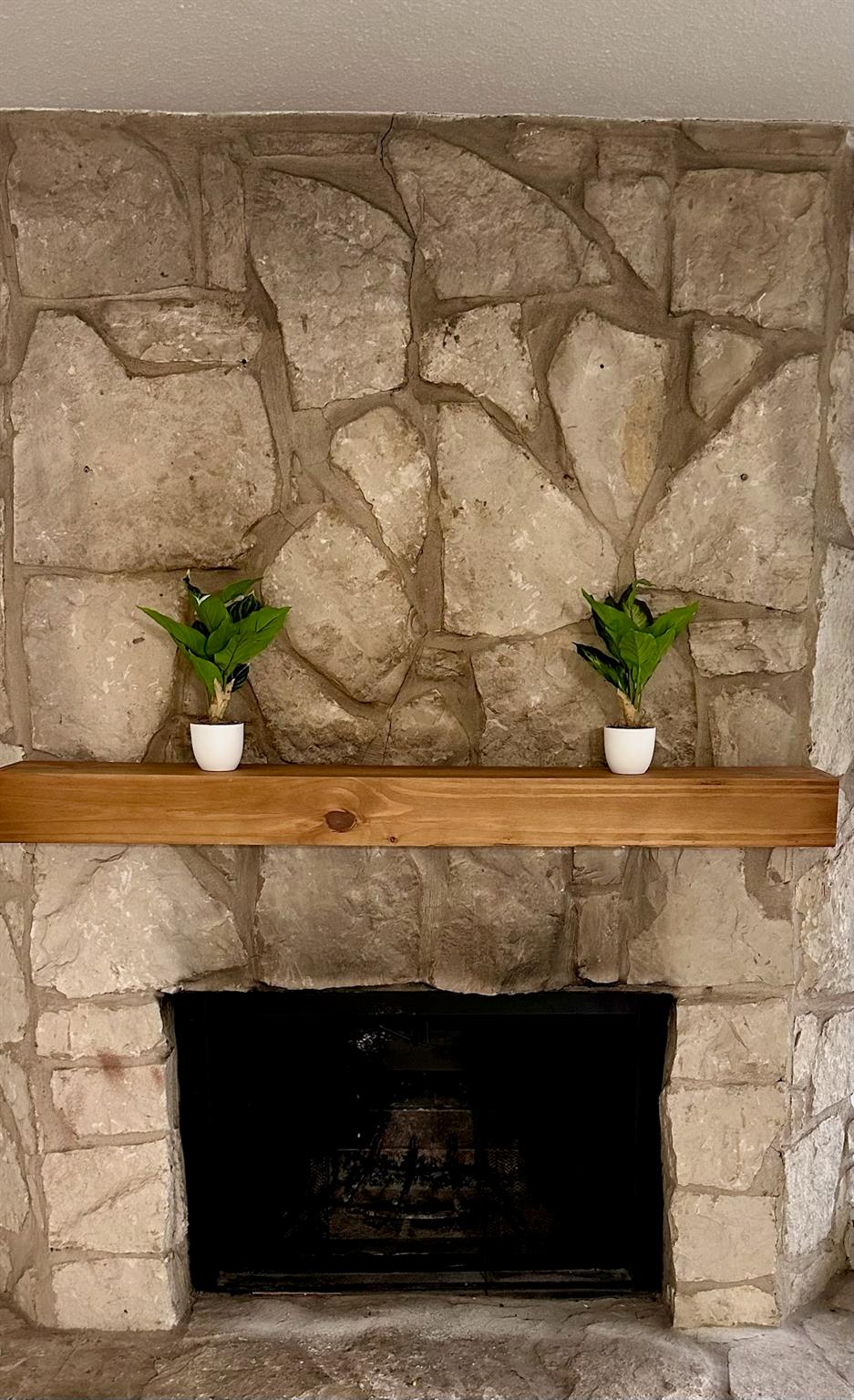 4307 S 1st St # 106, Austin, TX 78745