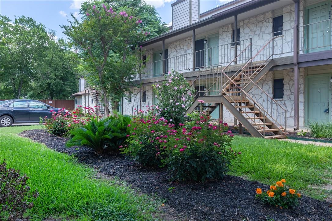 4307 S 1st St # 106, Austin, TX 78745