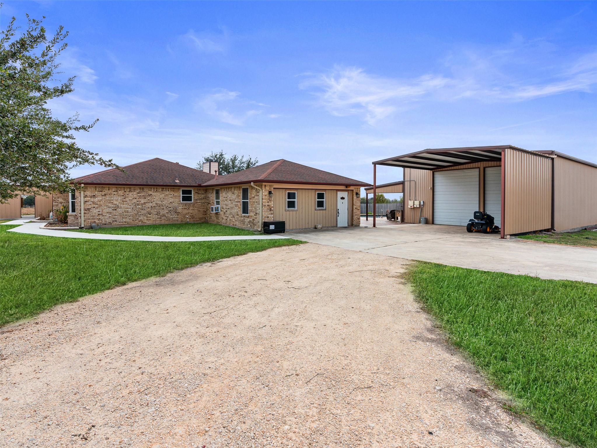 782 Santa Clara Loop, Marion, TX 78124