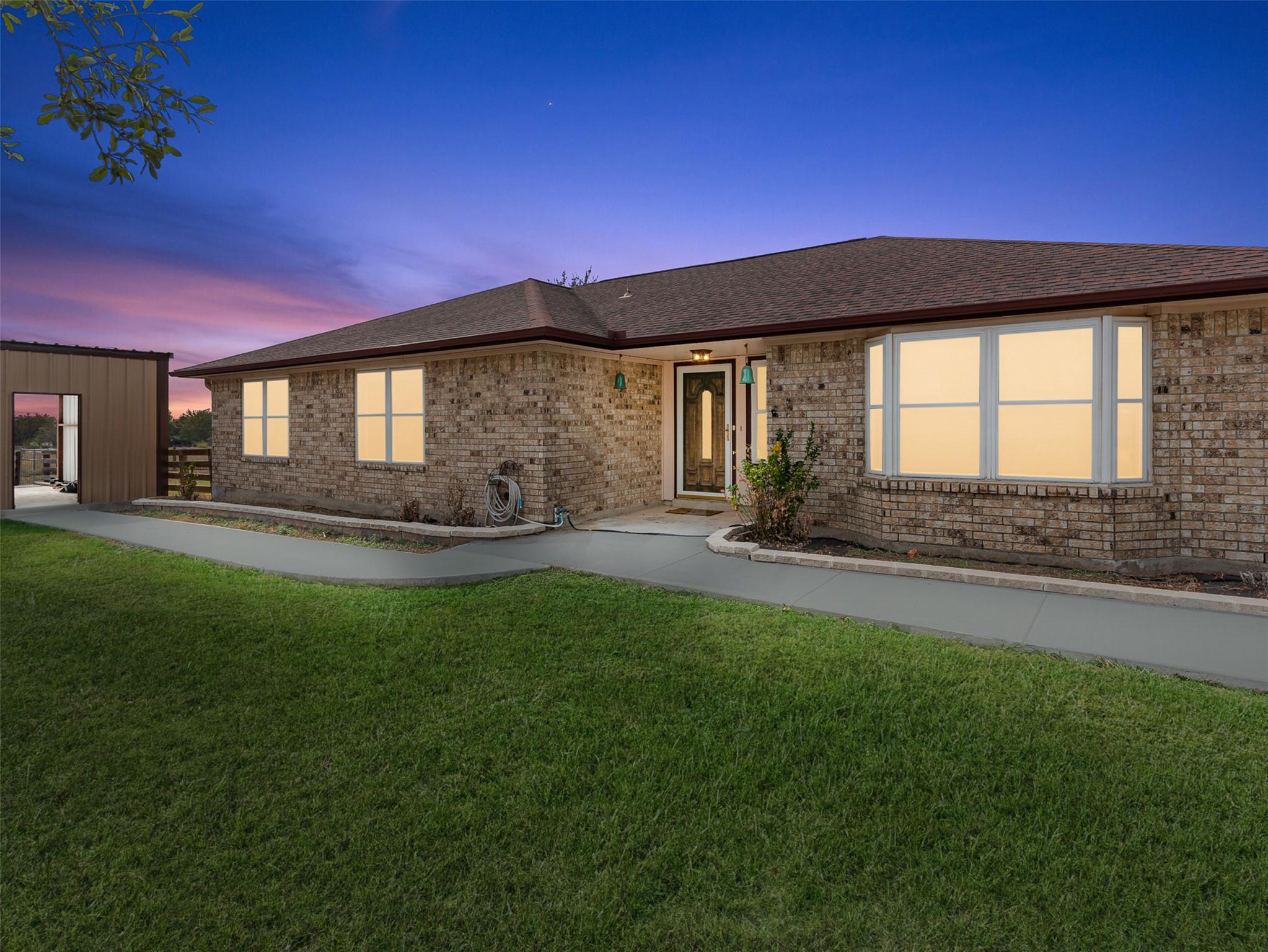 782 Santa Clara Loop, Marion, TX 78124