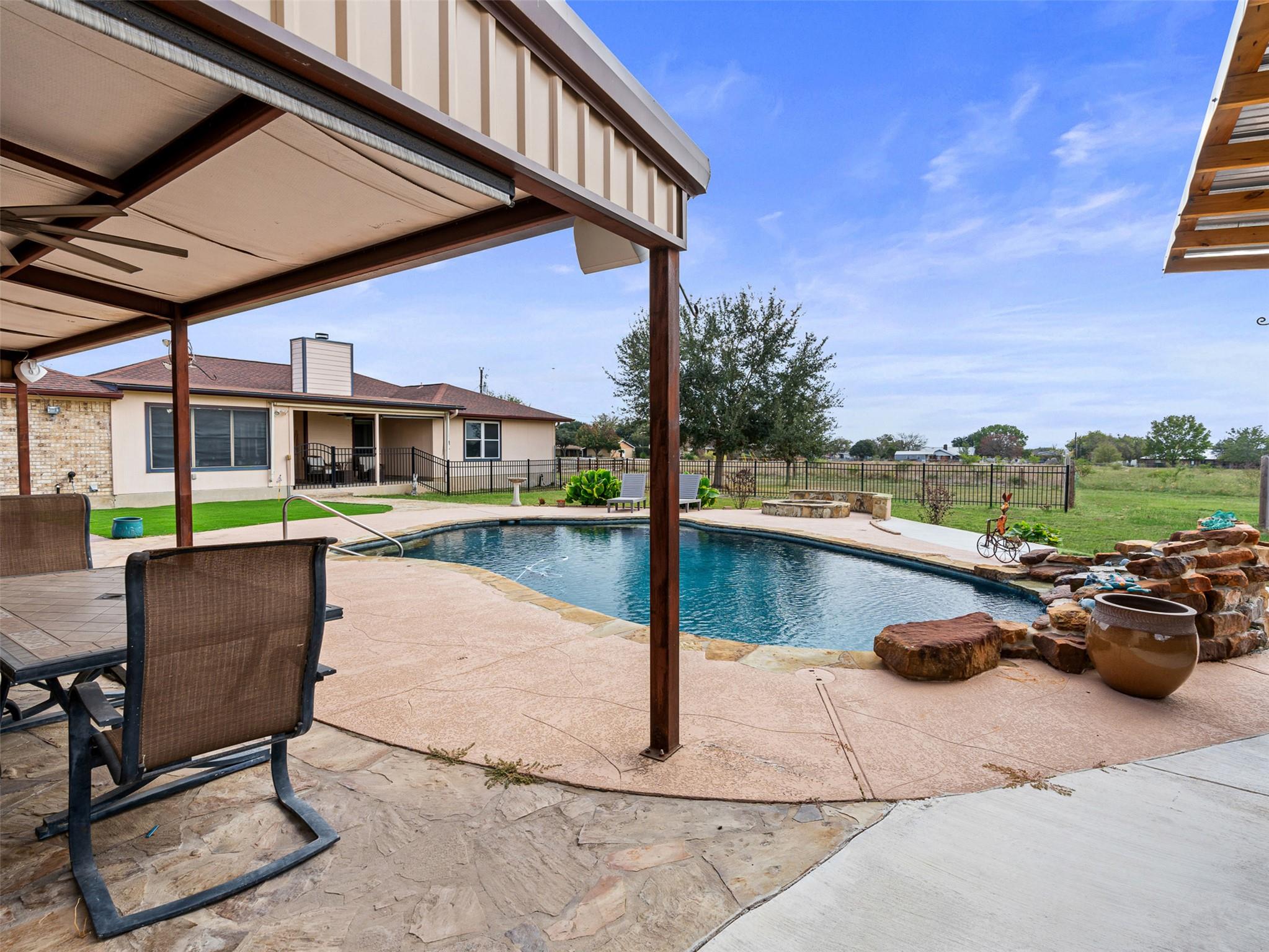 782 Santa Clara Loop, Marion, TX 78124