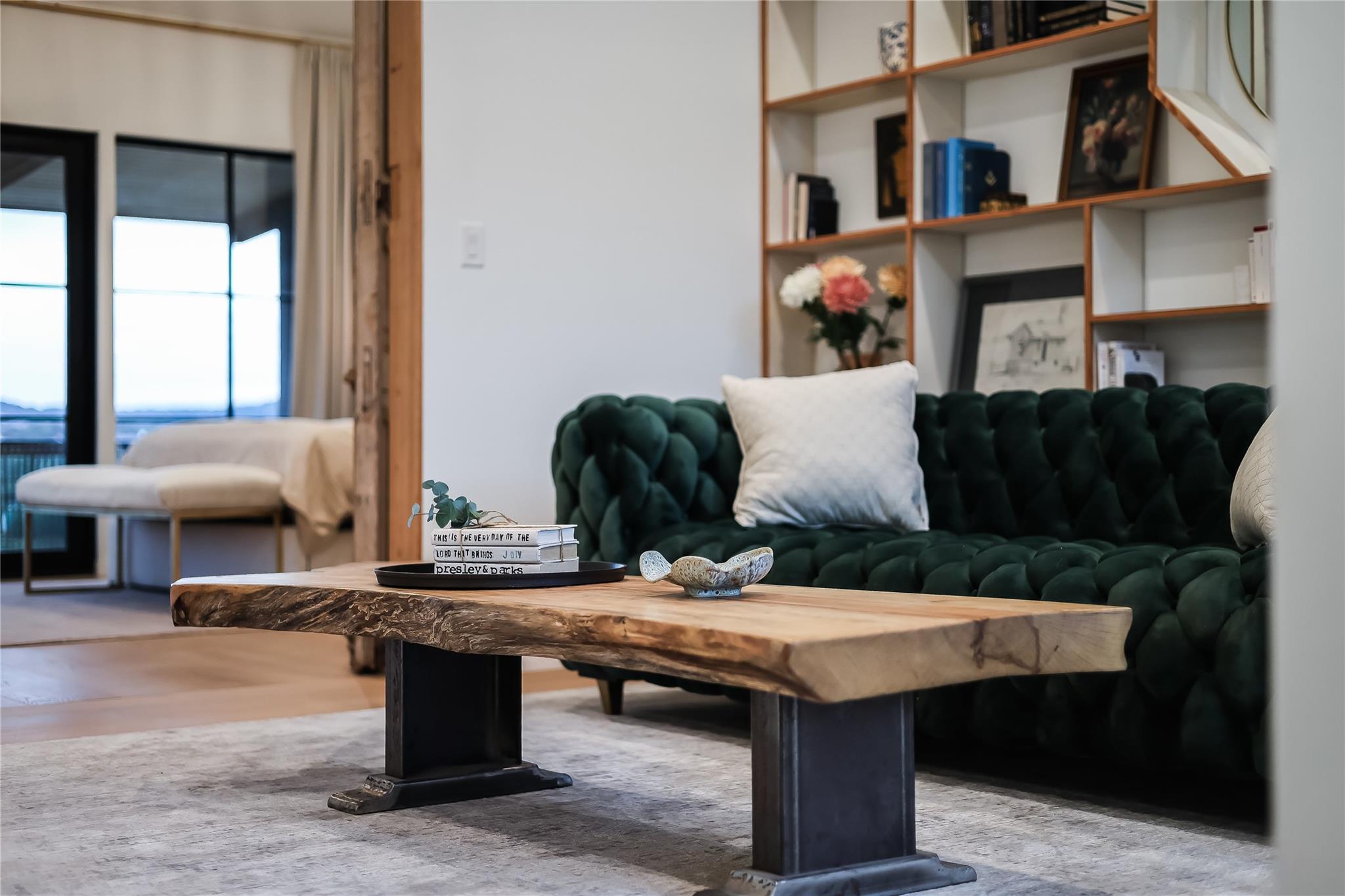 7308 Getaway Dr, Jonestown, TX 78645