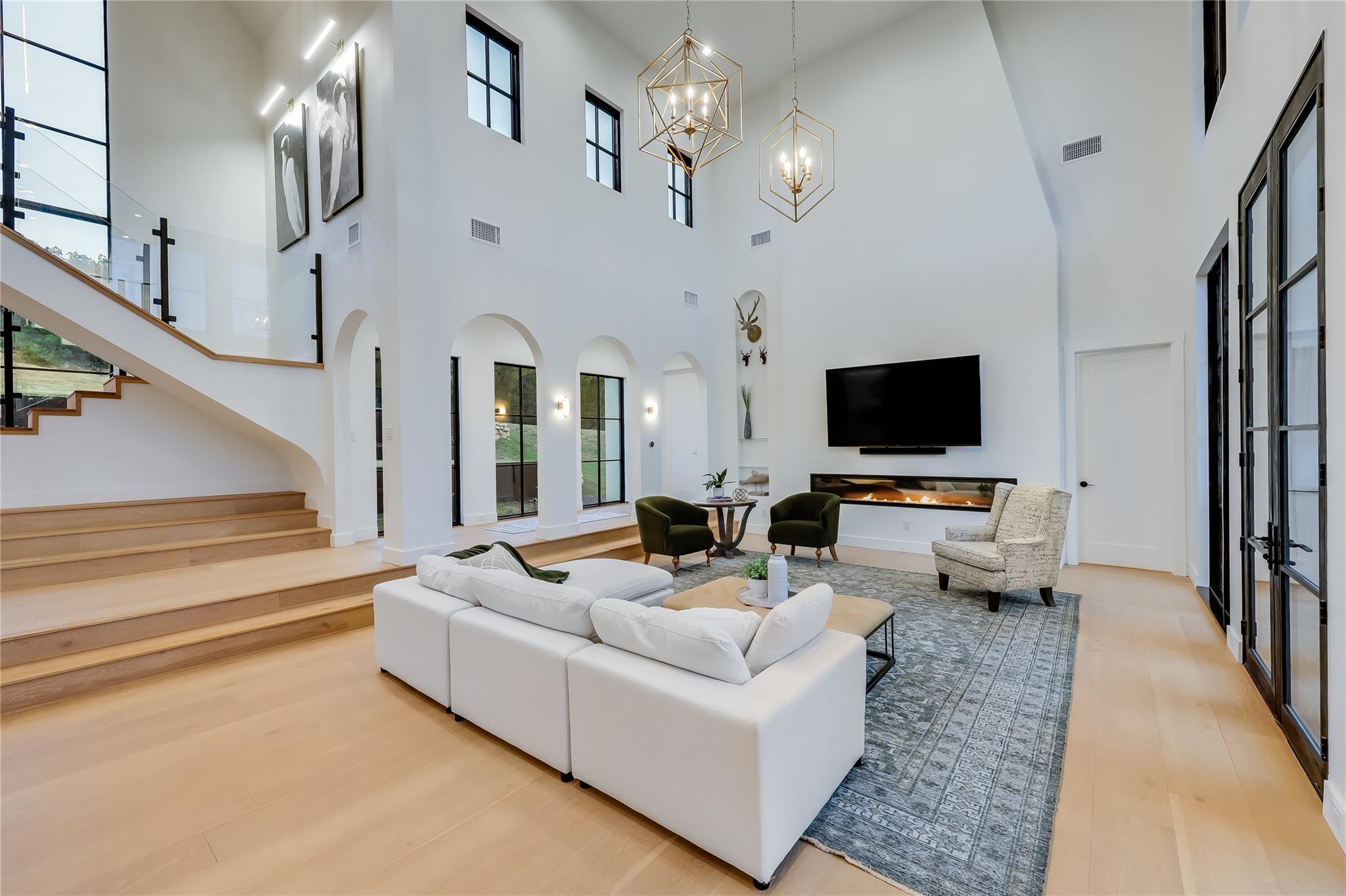 7308 Getaway Dr, Jonestown, TX 78645