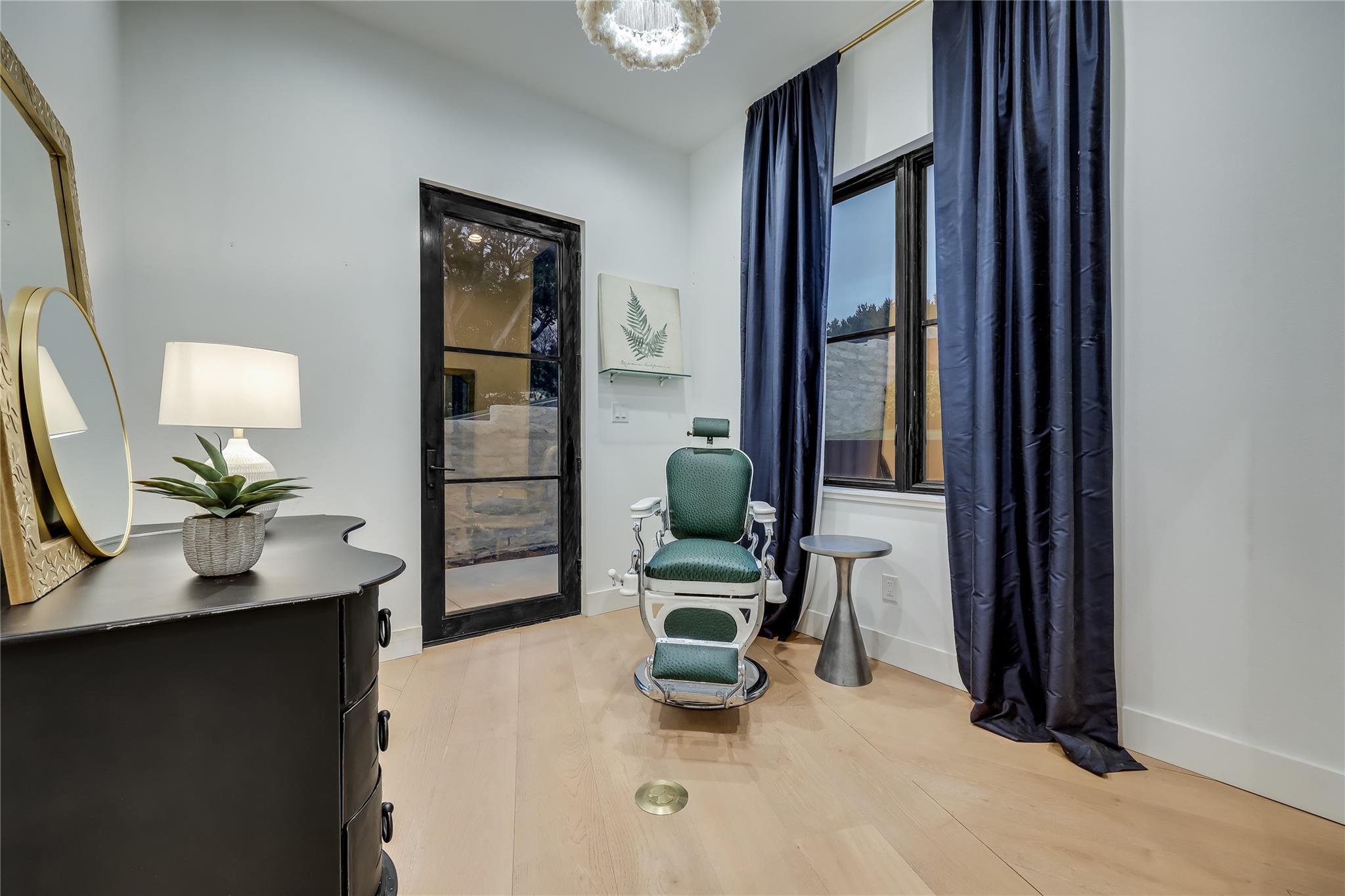 7308 Getaway Dr, Jonestown, TX 78645