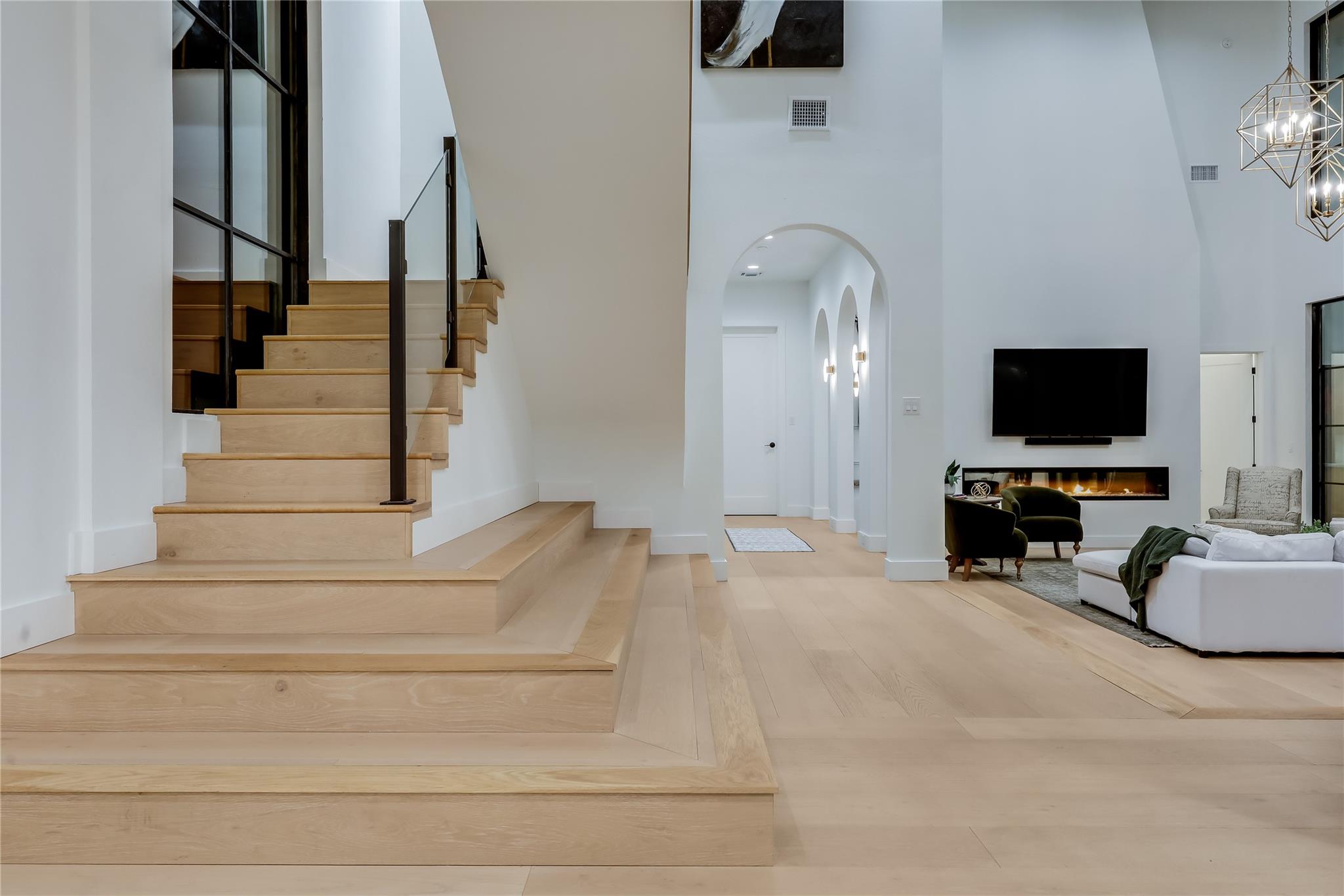 7308 Getaway Dr, Jonestown, TX 78645