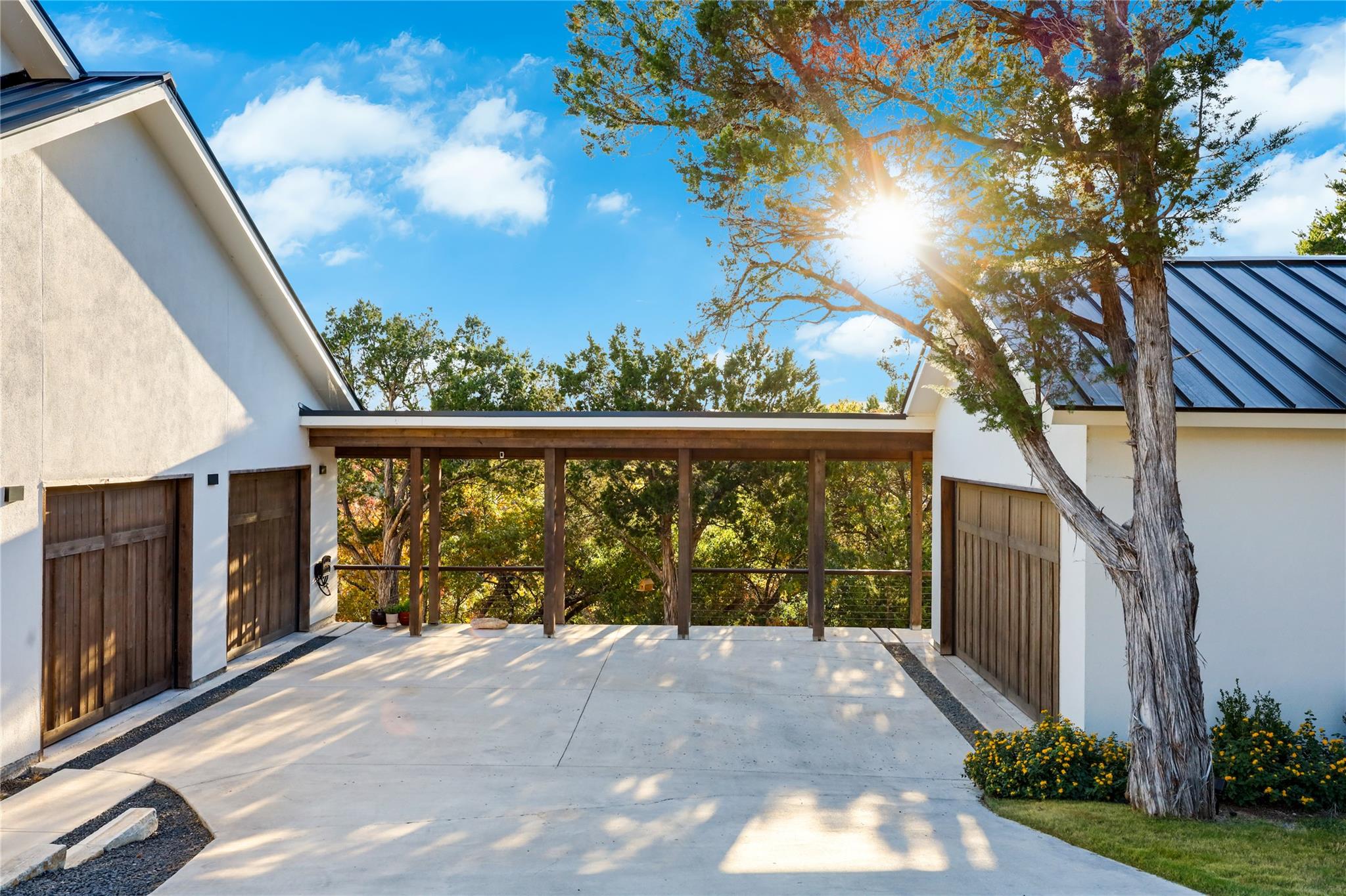 7308 Getaway Dr, Jonestown, TX 78645