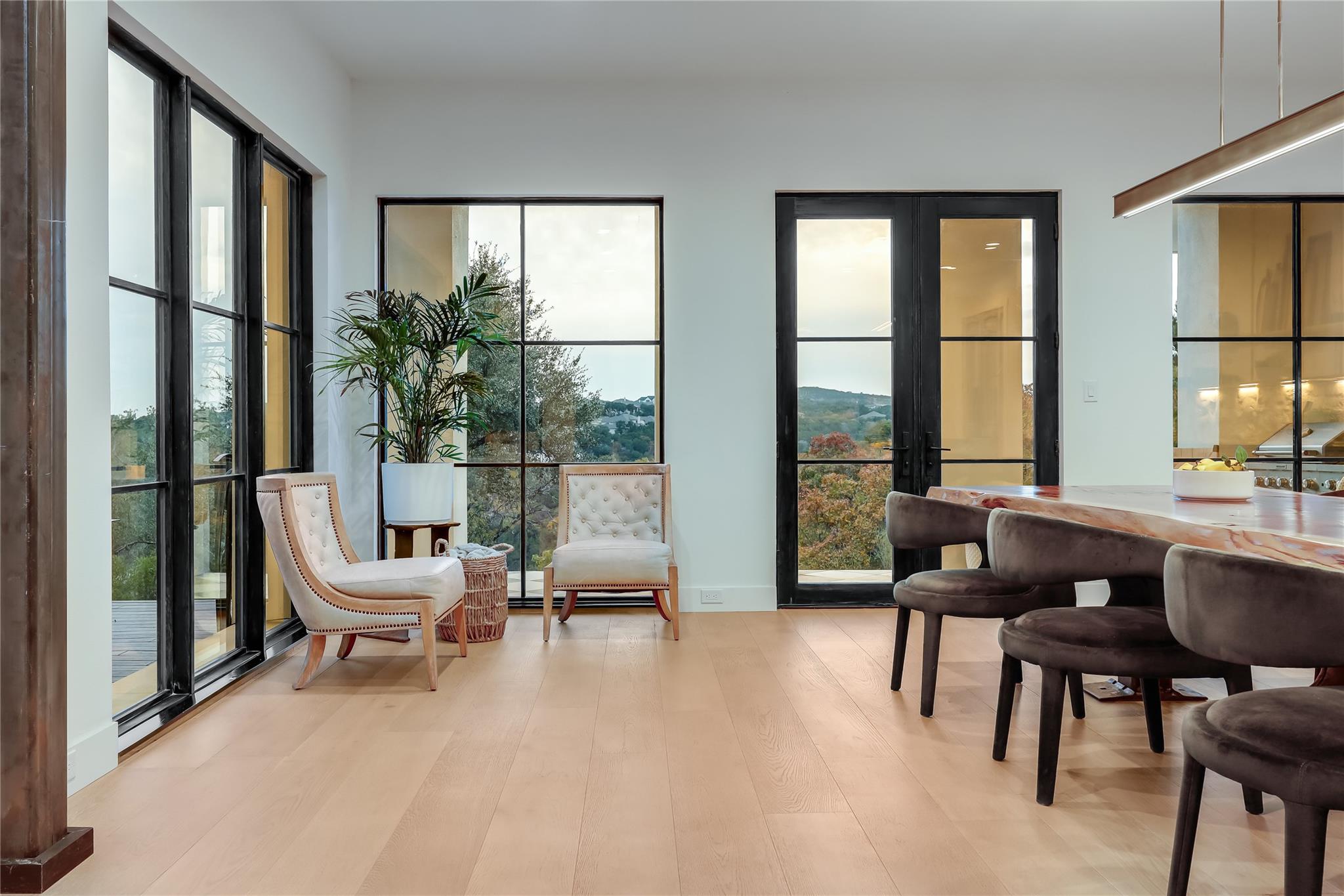 7308 Getaway Dr, Jonestown, TX 78645