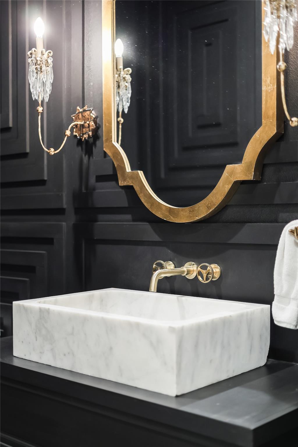 7308 Getaway Dr, Jonestown, TX 78645