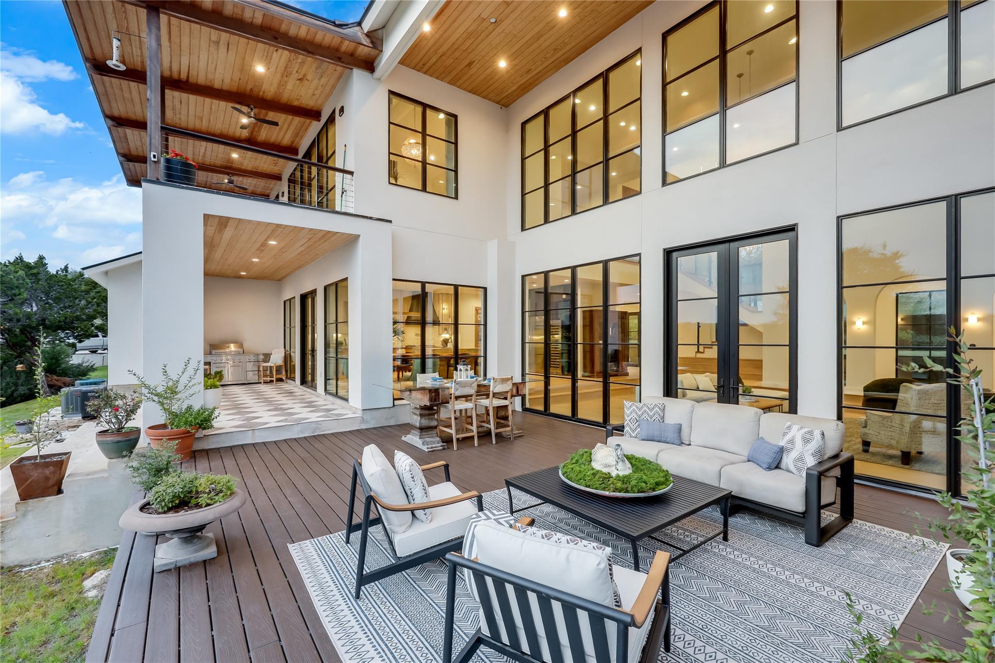 7308 Getaway Dr, Jonestown, TX 78645