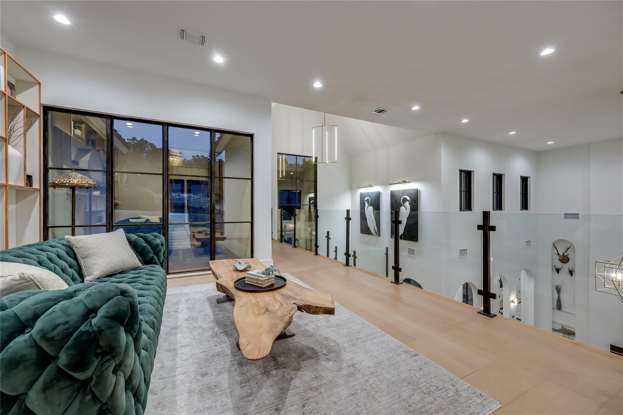 7308 Getaway Dr, Jonestown, TX 78645