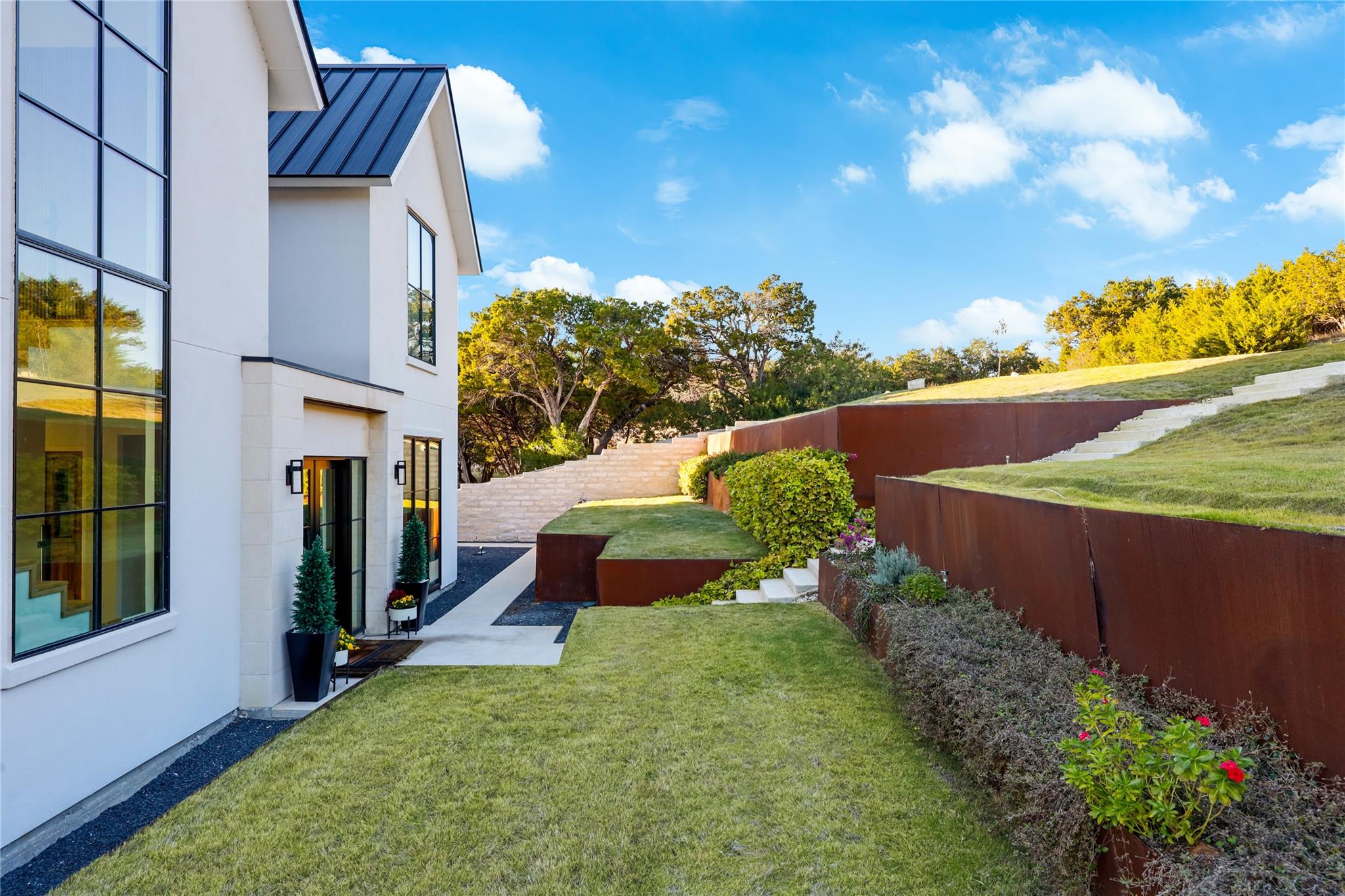 7308 Getaway Dr, Jonestown, TX 78645