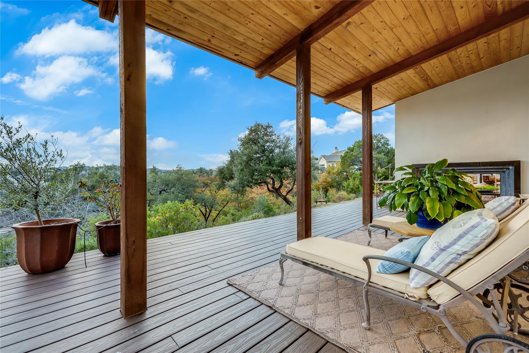 7308 Getaway Dr, Jonestown, TX 78645