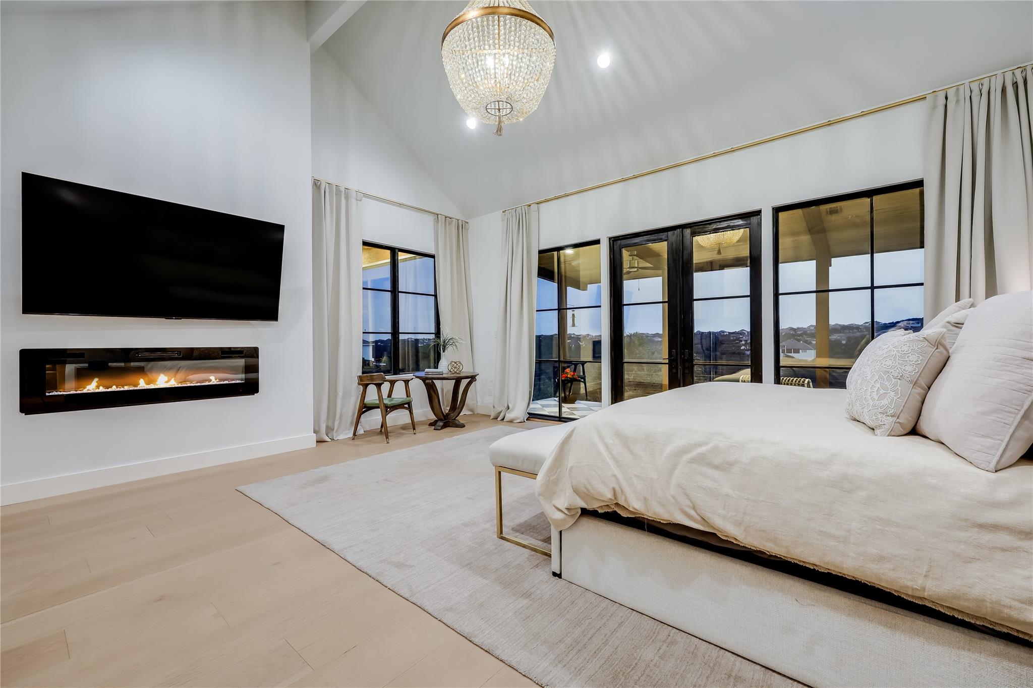 7308 Getaway Dr, Jonestown, TX 78645