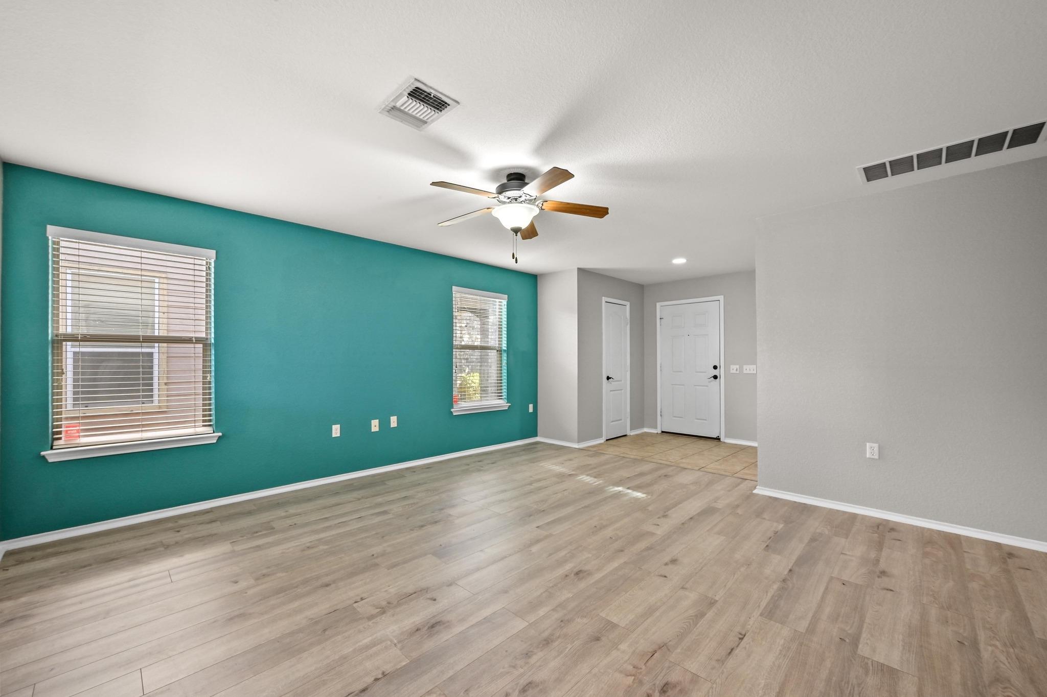 9016 Stambourne St, Austin, TX 78747