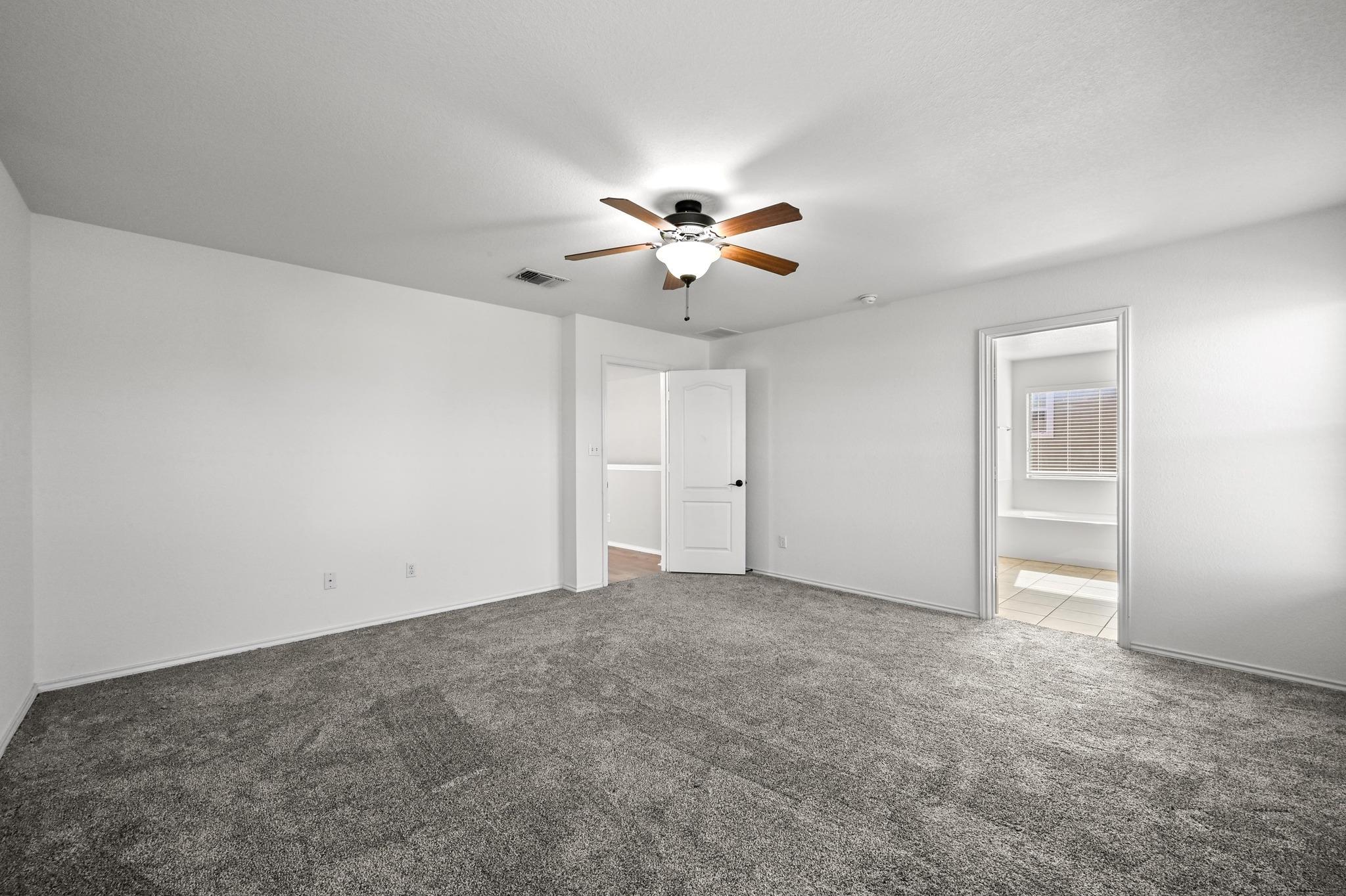 9016 Stambourne St, Austin, TX 78747