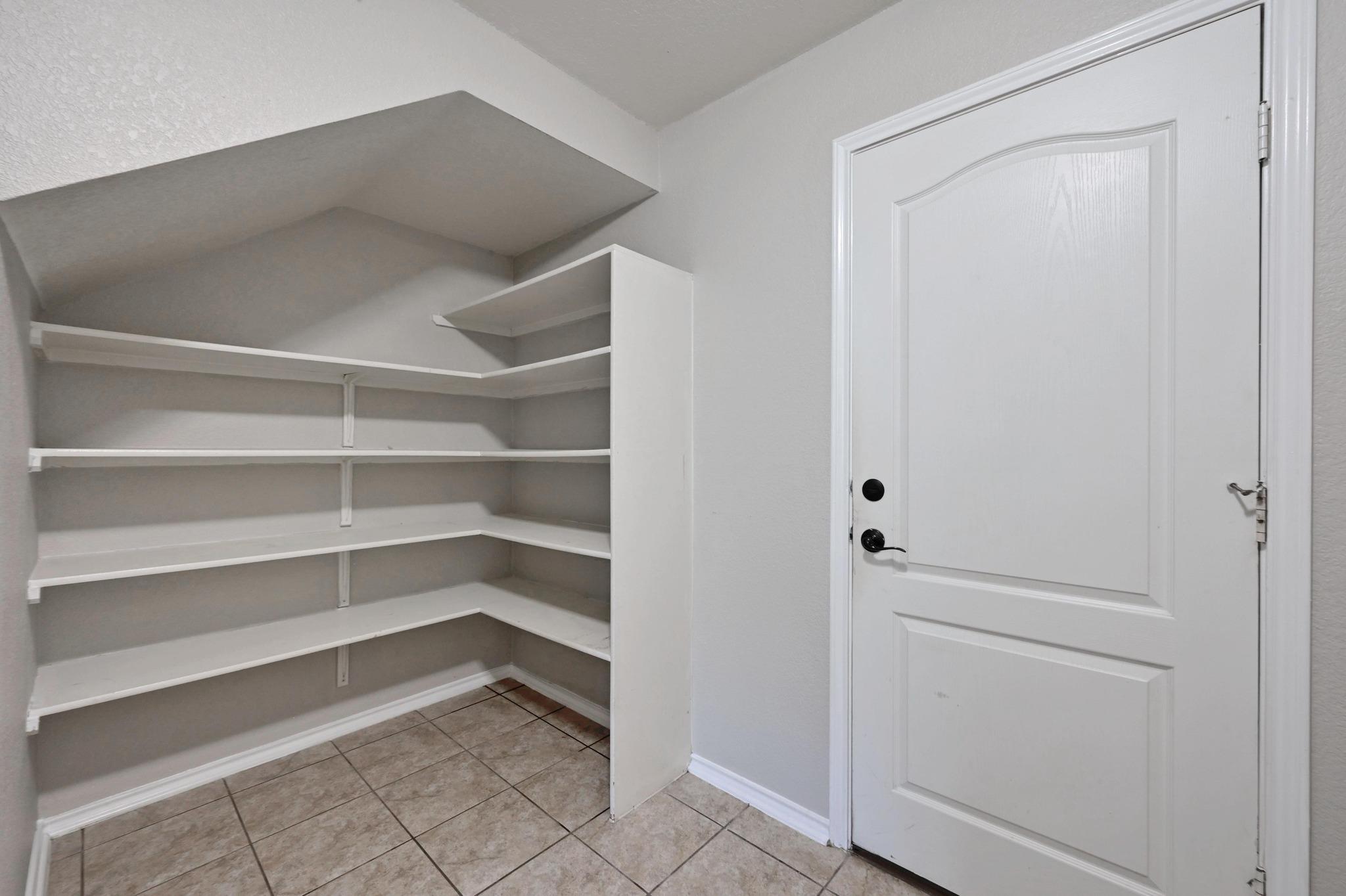 9016 Stambourne St, Austin, TX 78747