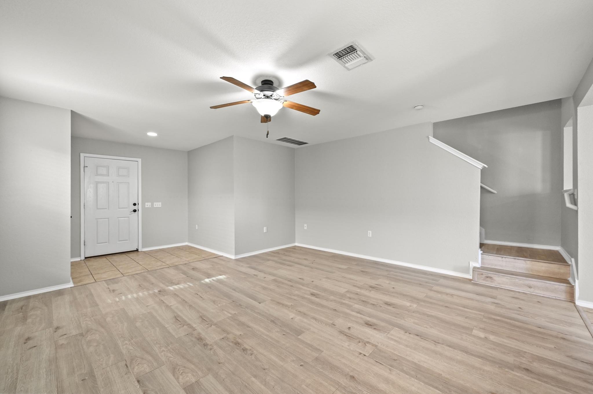 9016 Stambourne St, Austin, TX 78747