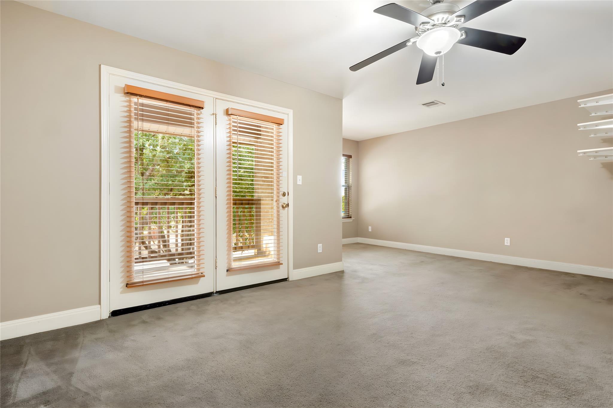 219 WOODLAKE Dr, Georgetown, TX 78633