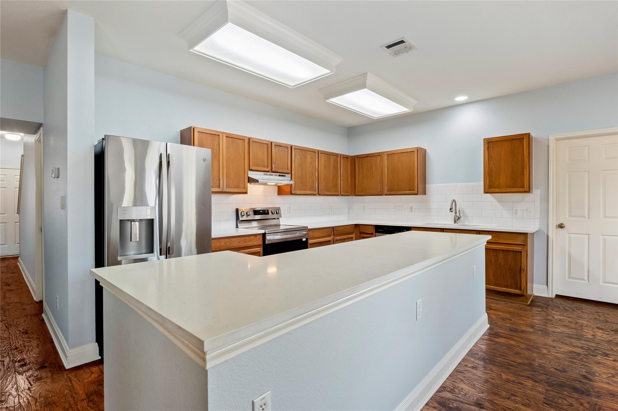 219 WOODLAKE Dr, Georgetown, TX 78633