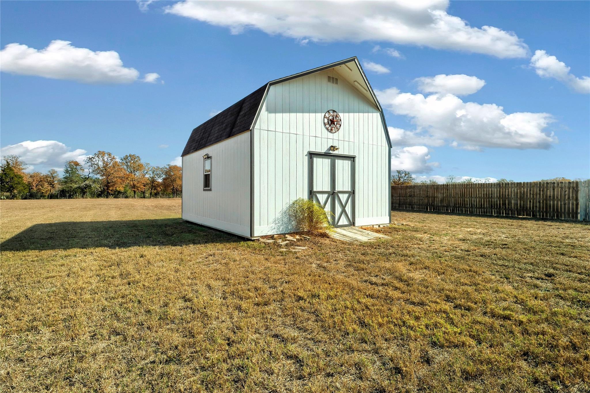 167 Hay Meadow Rd, Cedar Creek, TX 78612