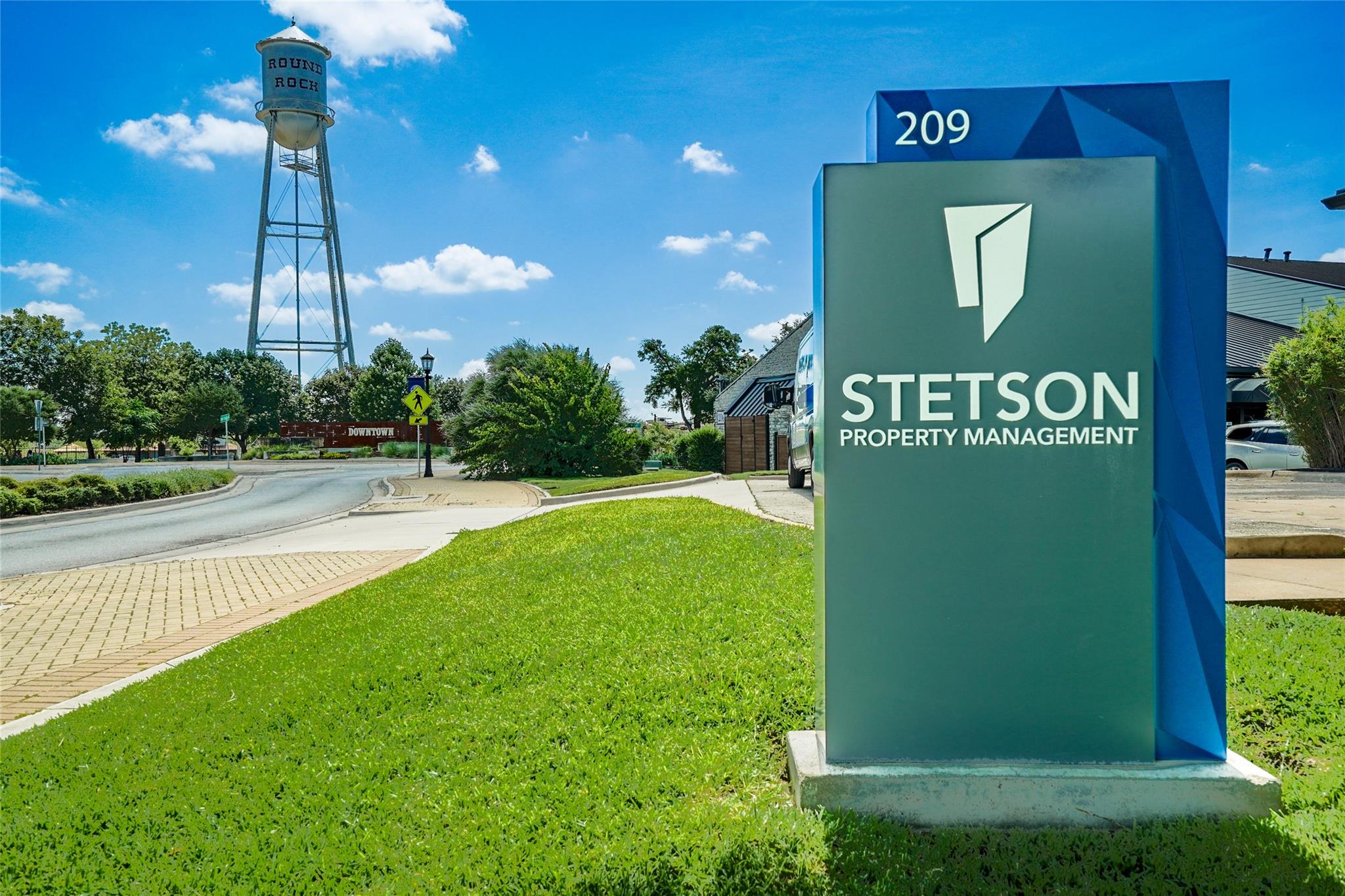 209 Round Rock Ave, Round Rock, TX 78664