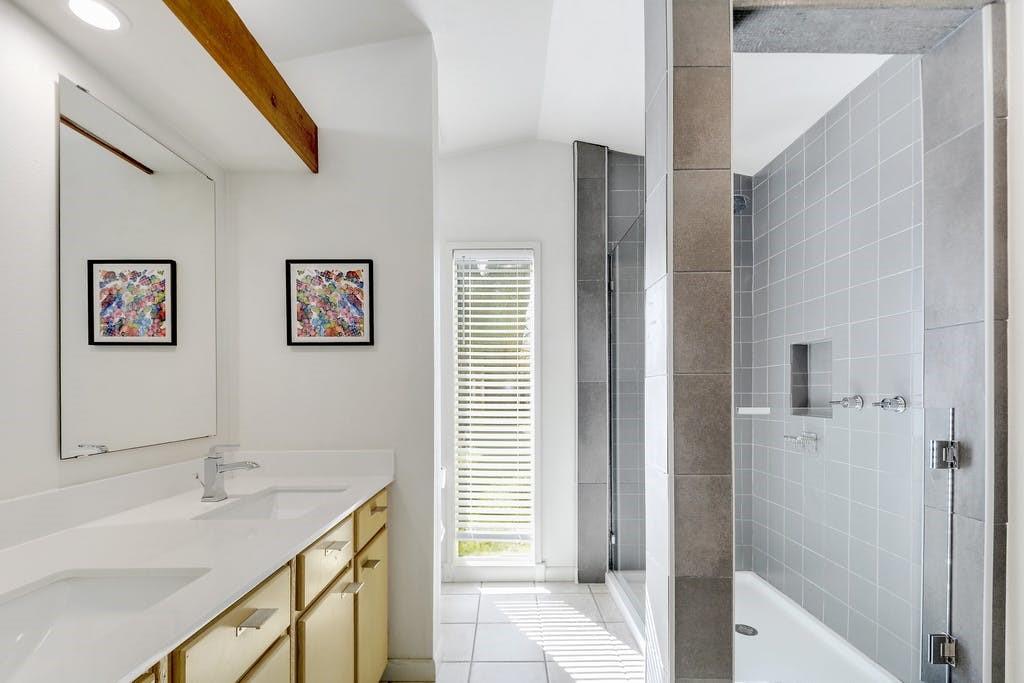 1813 Dexter St, Austin, TX 78704