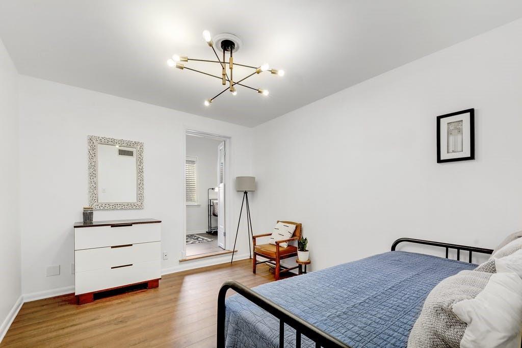 1813 Dexter St, Austin, TX 78704