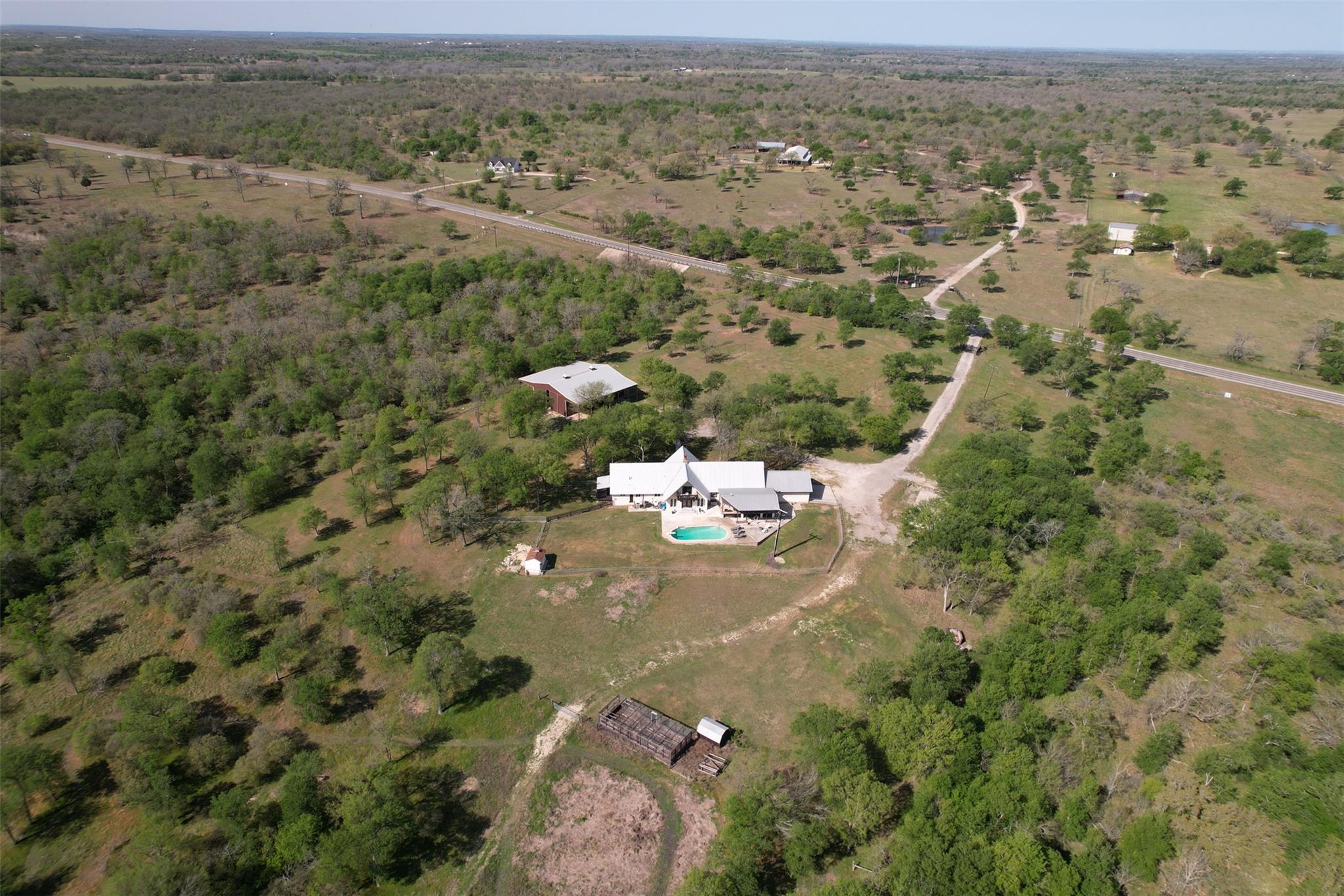 4530 Fm 86, Luling, TX 78648