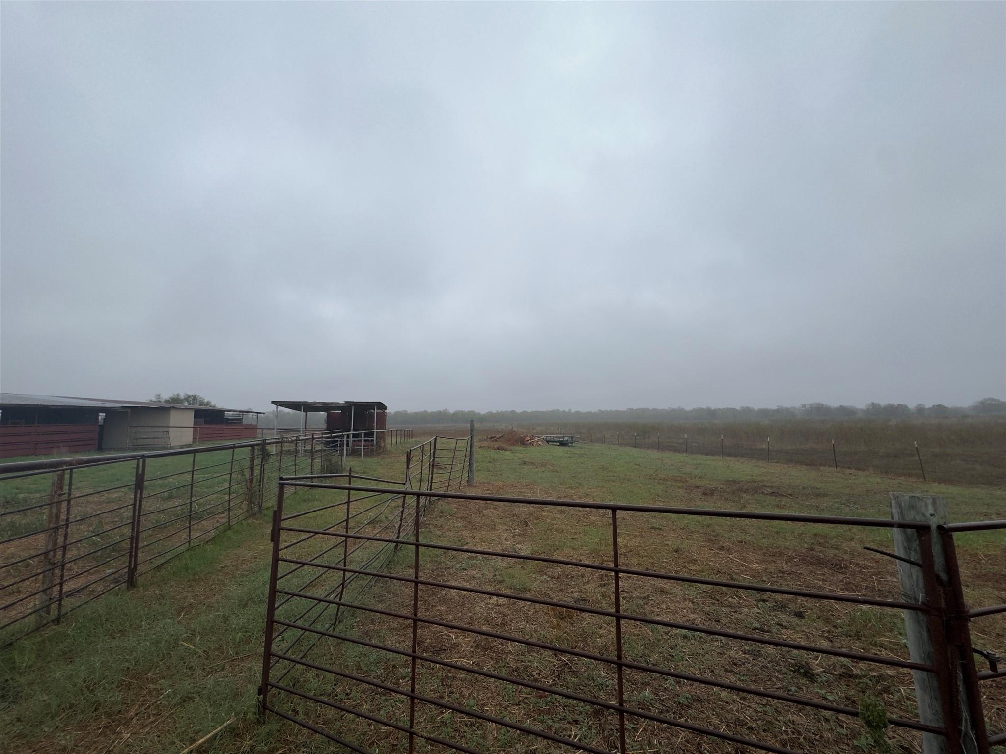 100 Simmons Family Farm Rd, Lockhart, TX 78644