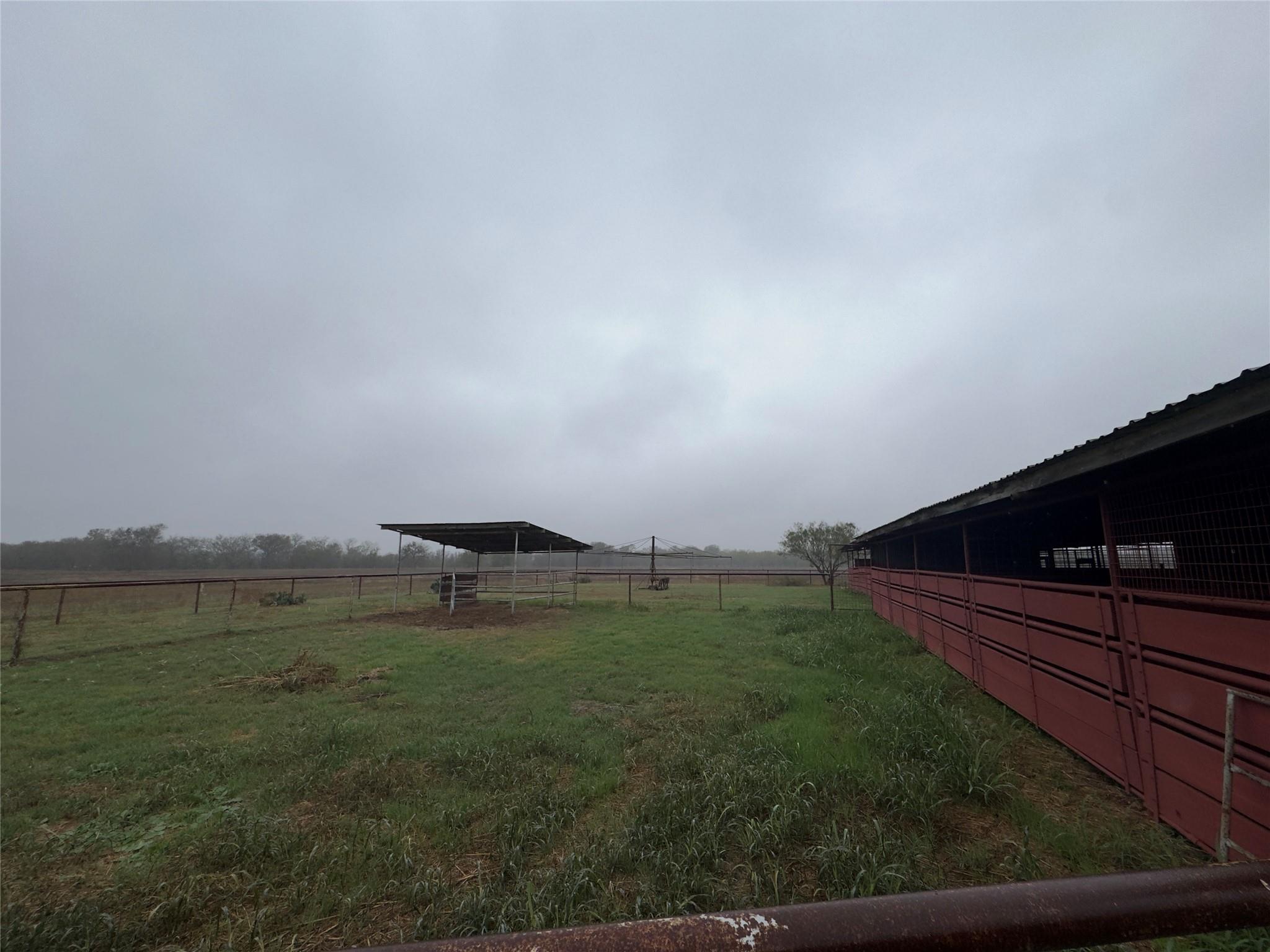 100 Simmons Family Farm Rd, Lockhart, TX 78644