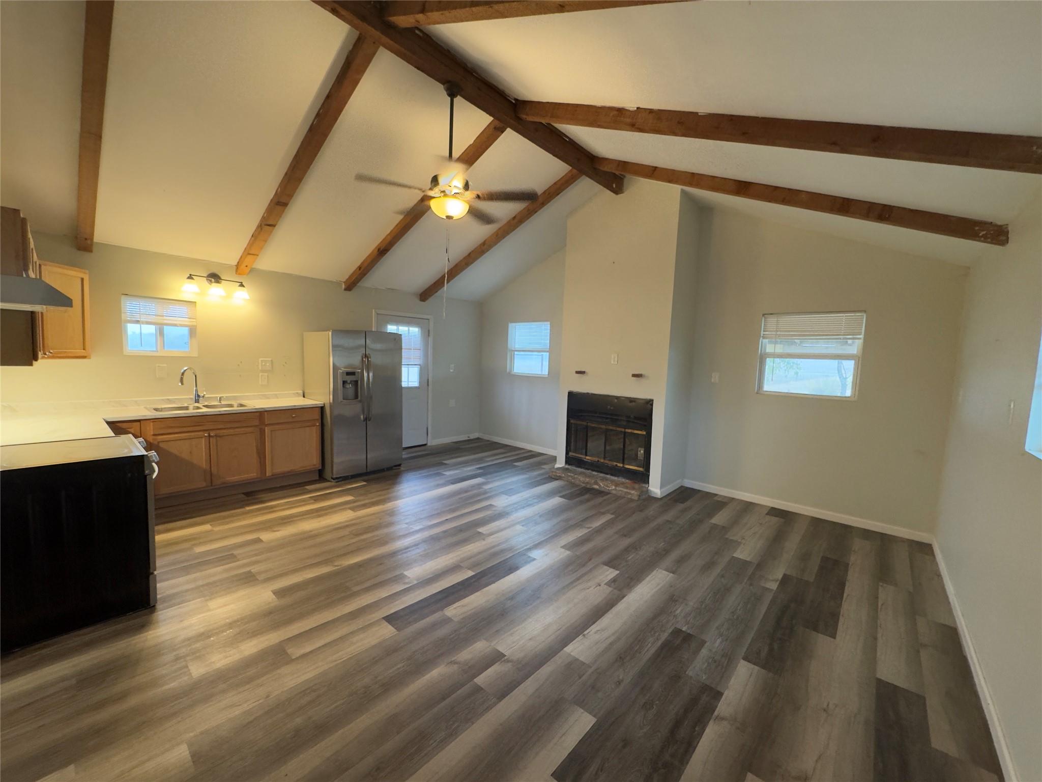 100 Simmons Family Farm Rd, Lockhart, TX 78644