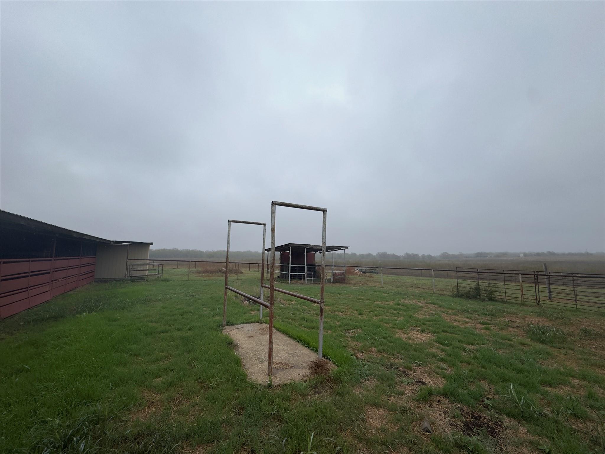 100 Simmons Family Farm Rd, Lockhart, TX 78644