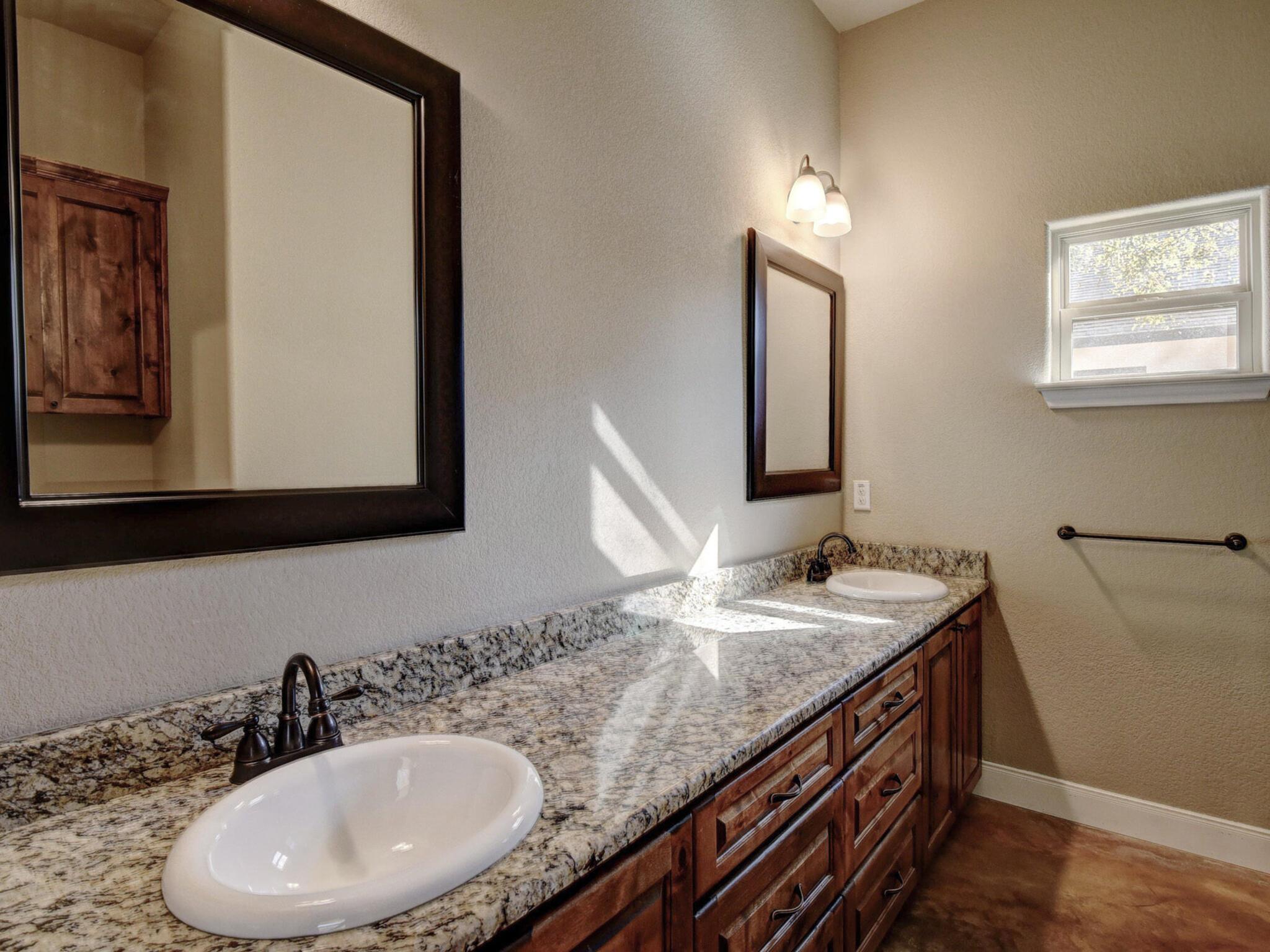 108 Pohakuloa Dr, Bastrop, TX 78602