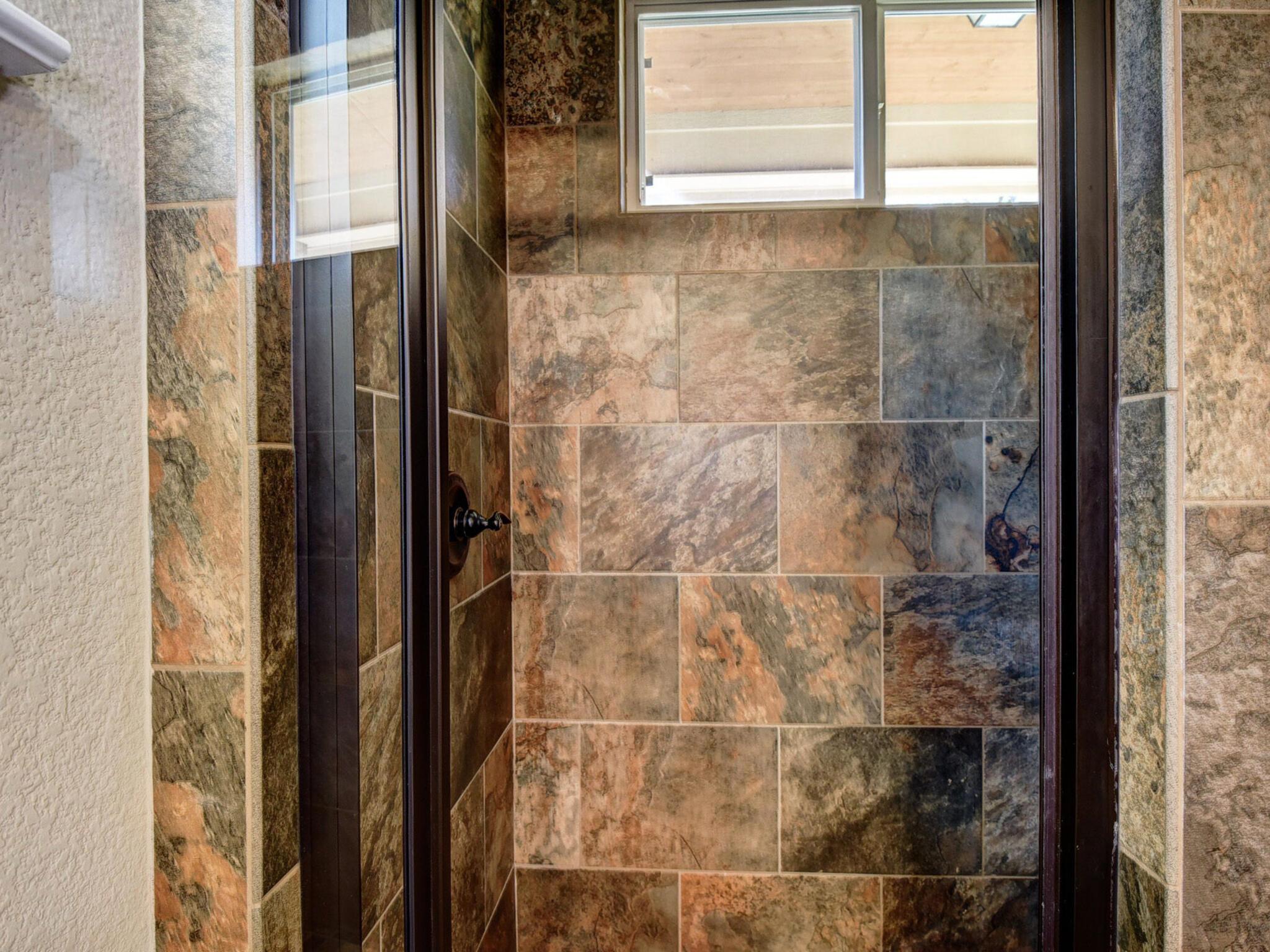 108 Pohakuloa Dr, Bastrop, TX 78602