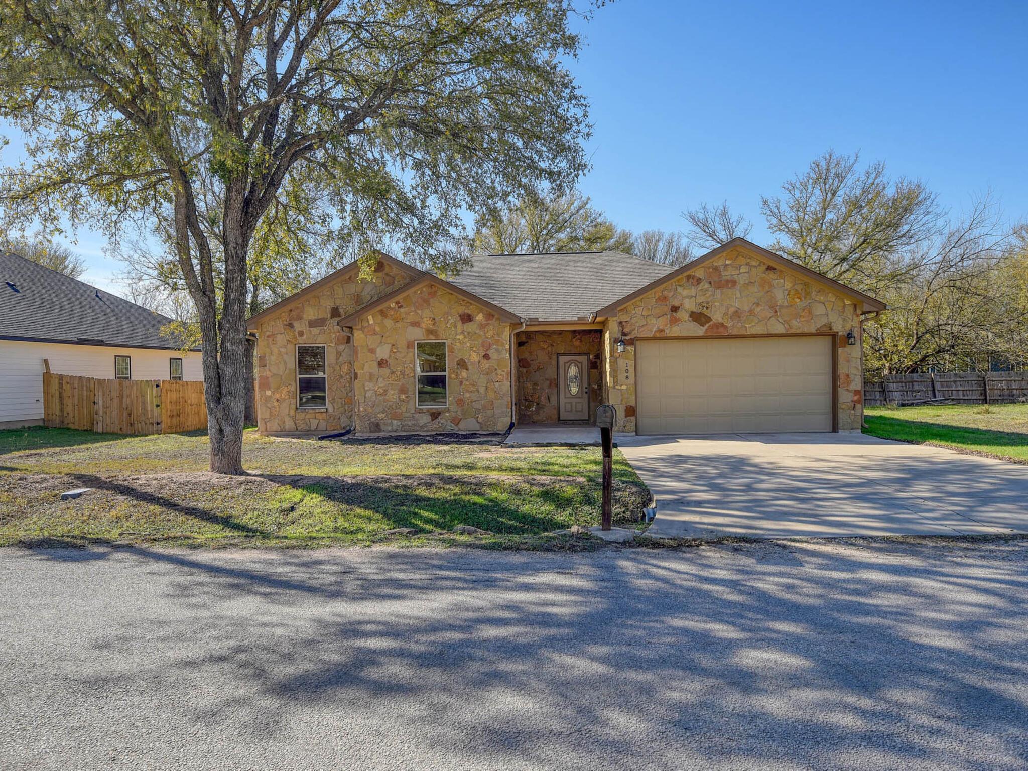 108 Pohakuloa Dr, Bastrop, TX 78602