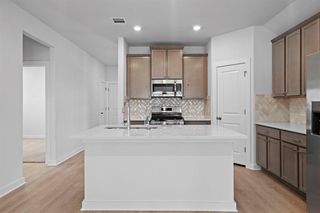 212 Brandywine Rd, Hutto, TX 78634