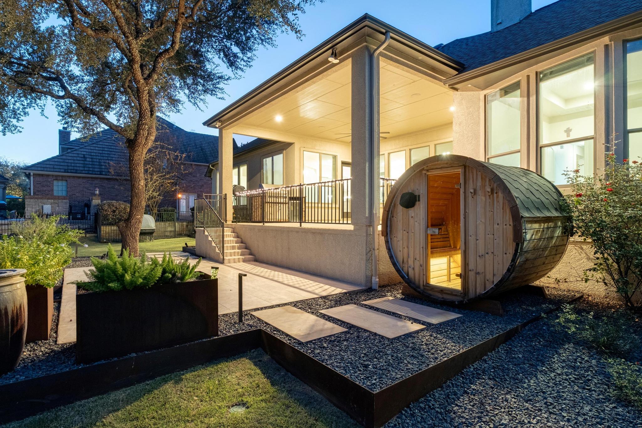 2205 Lakehurst Rd, Spicewood, TX 78669