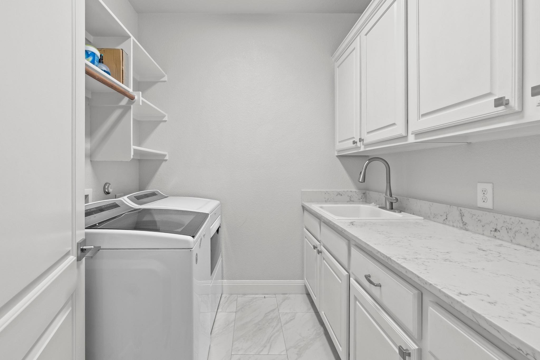 2205 Lakehurst Rd, Spicewood, TX 78669