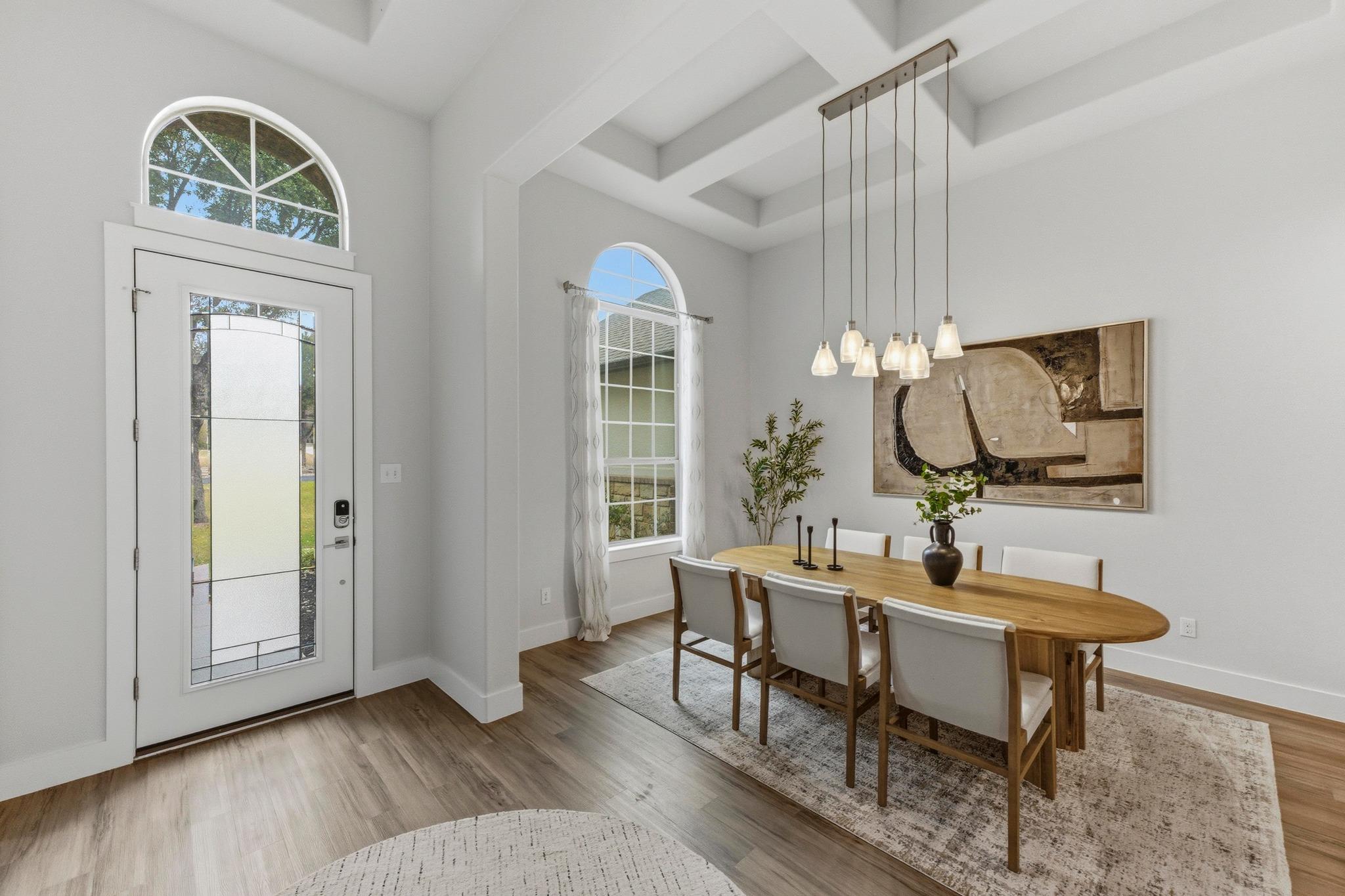 2205 Lakehurst Rd, Spicewood, TX 78669