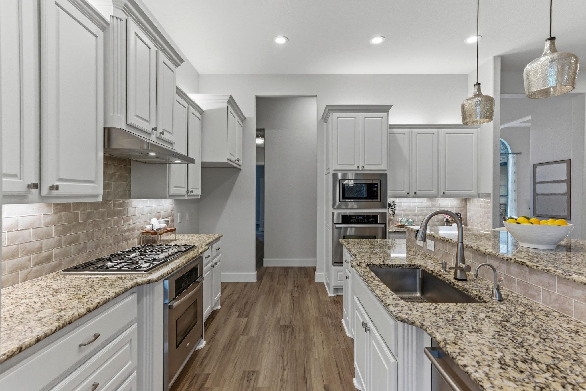 2205 Lakehurst Rd, Spicewood, TX 78669