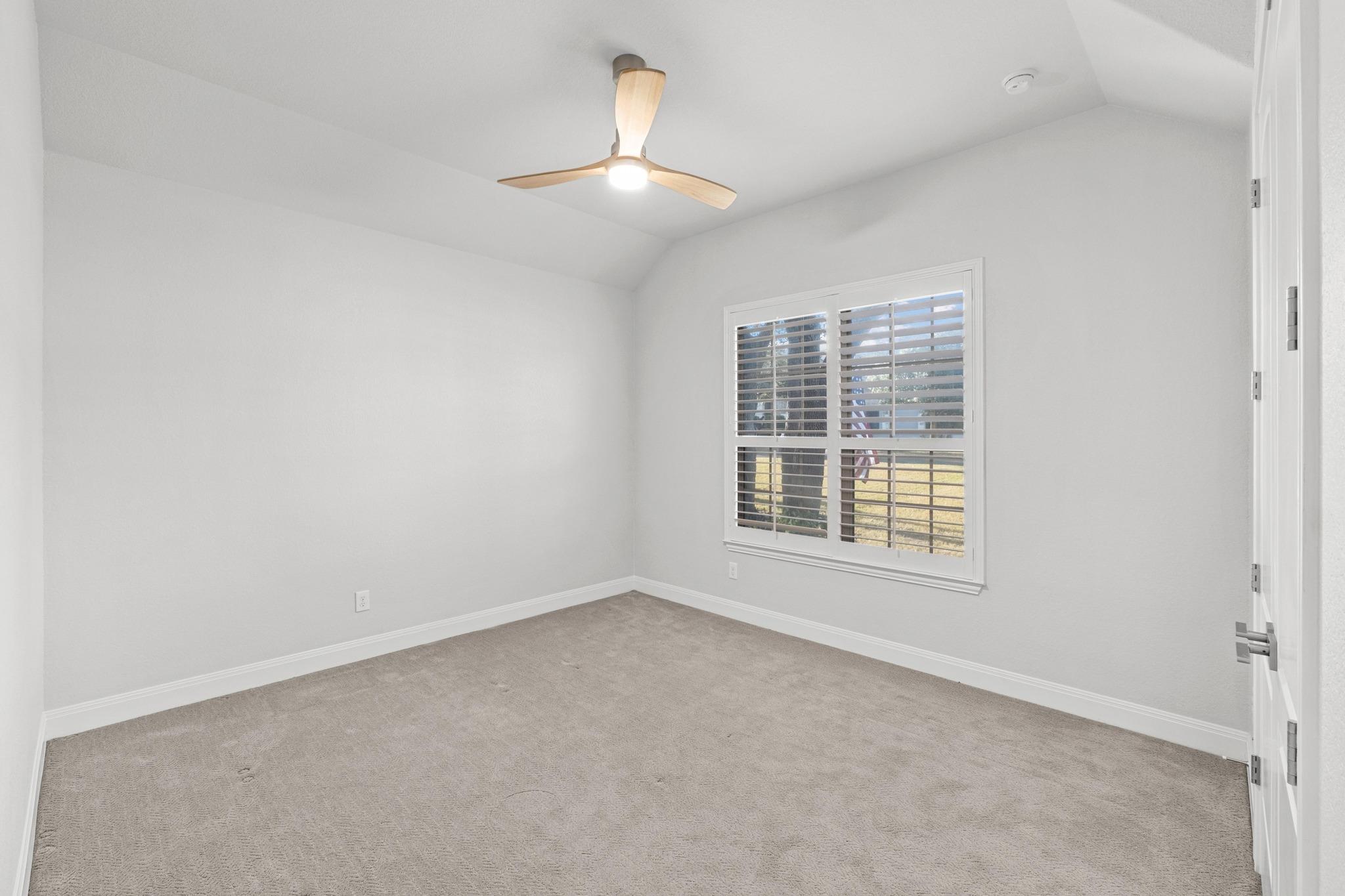 2205 Lakehurst Rd, Spicewood, TX 78669