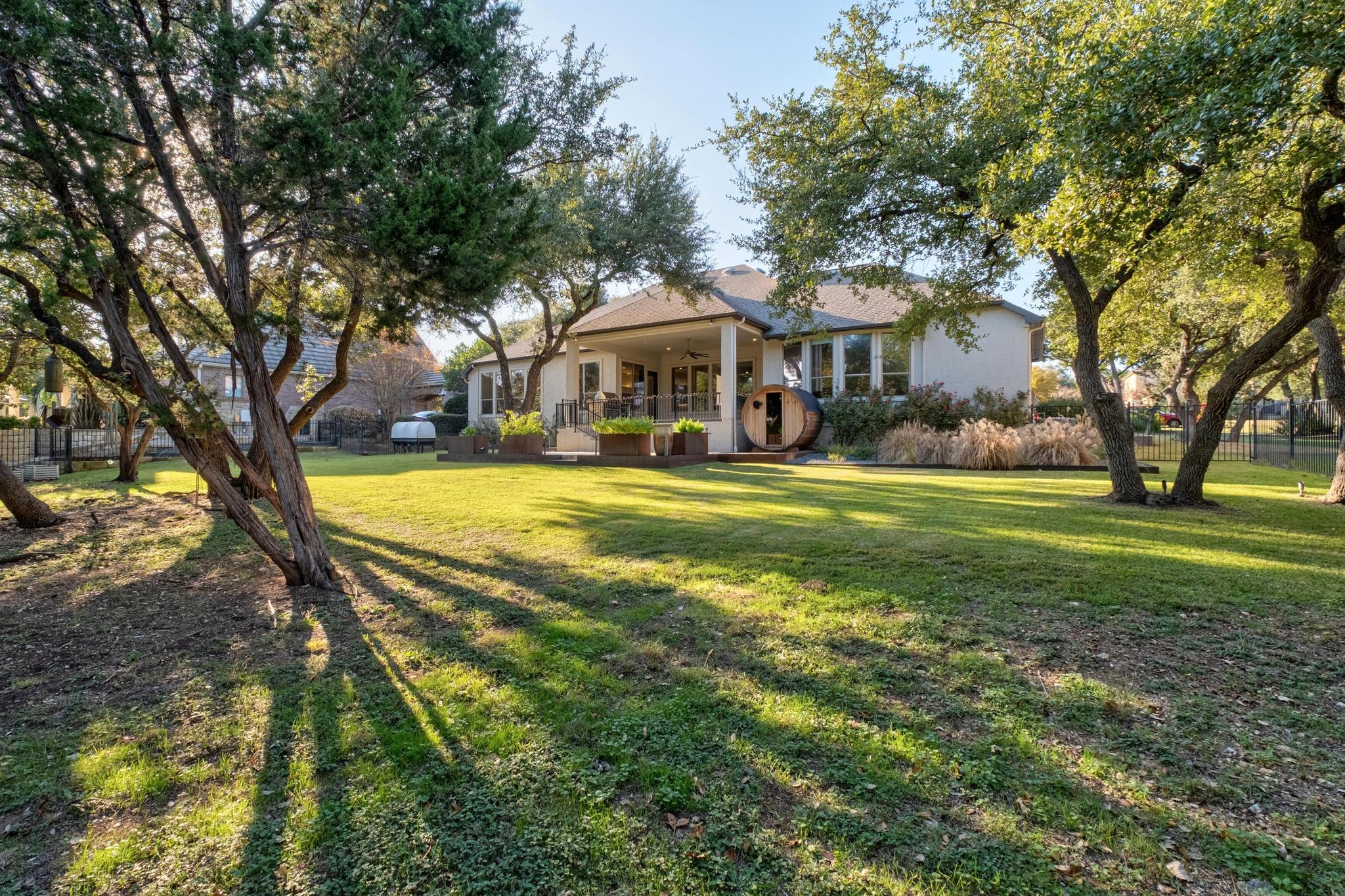 2205 Lakehurst Rd, Spicewood, TX 78669