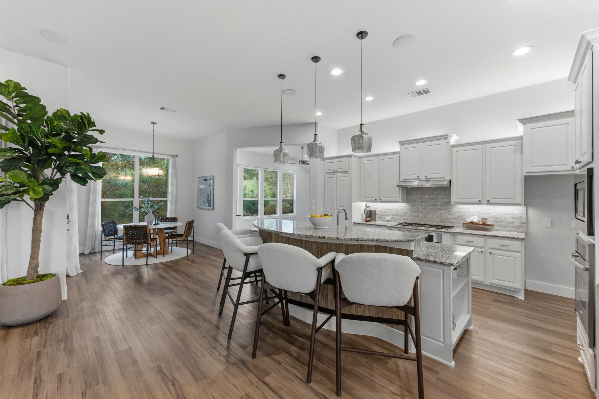 2205 Lakehurst Rd, Spicewood, TX 78669