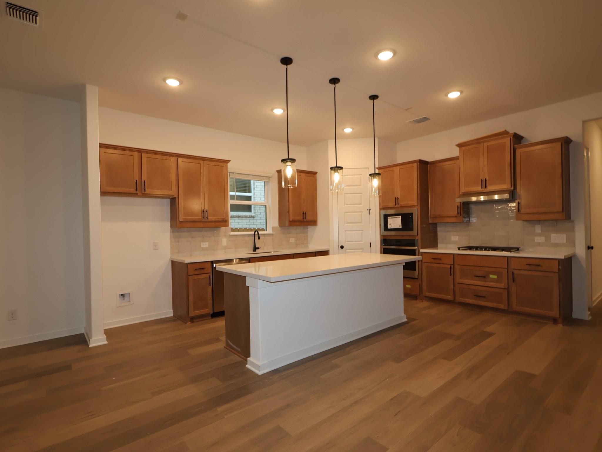 350 Bishop Wood Rd, Dripping Springs, TX 78620