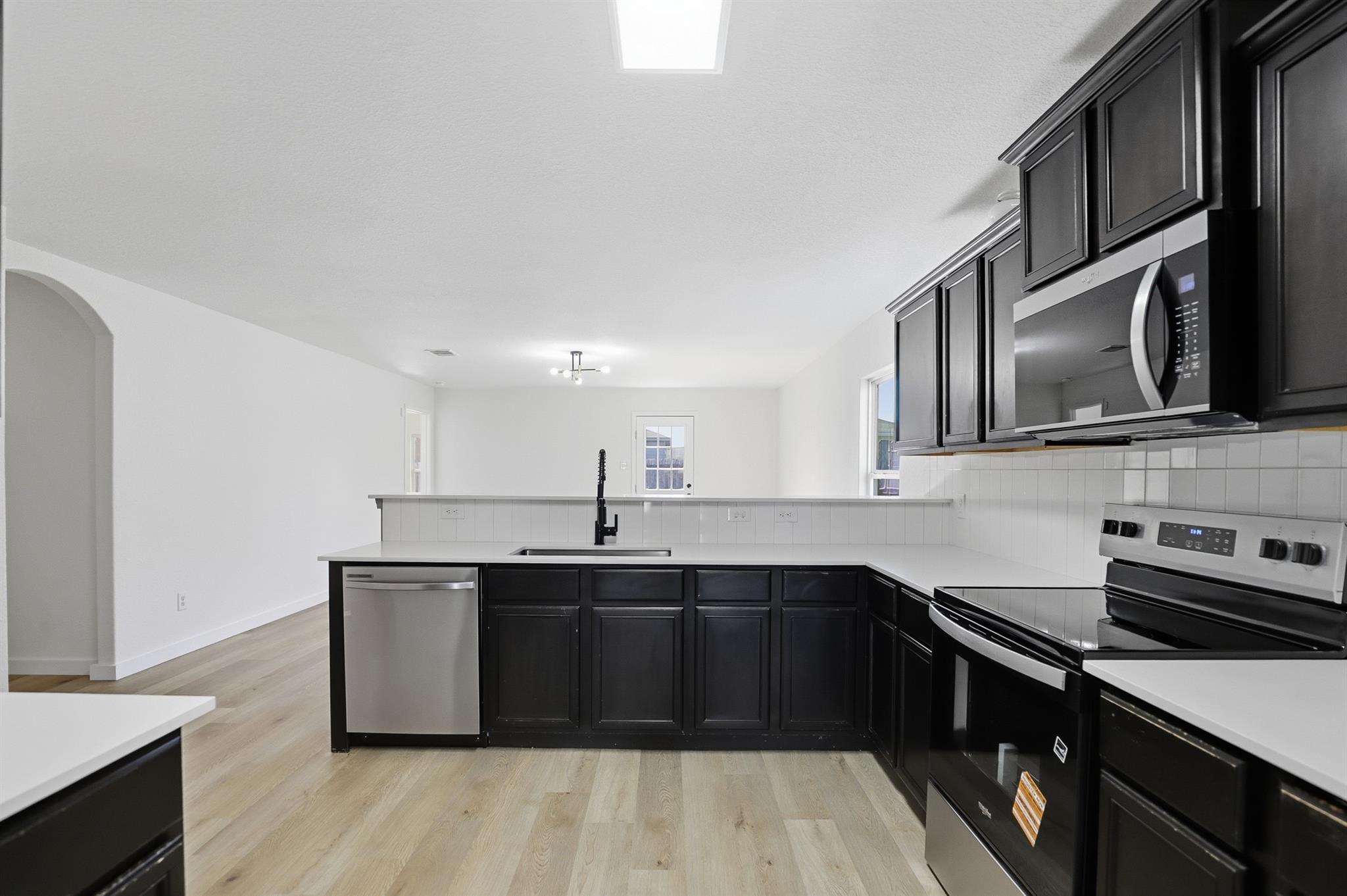 4001 Cressler Ln # 15G, Jarrell, TX 76537