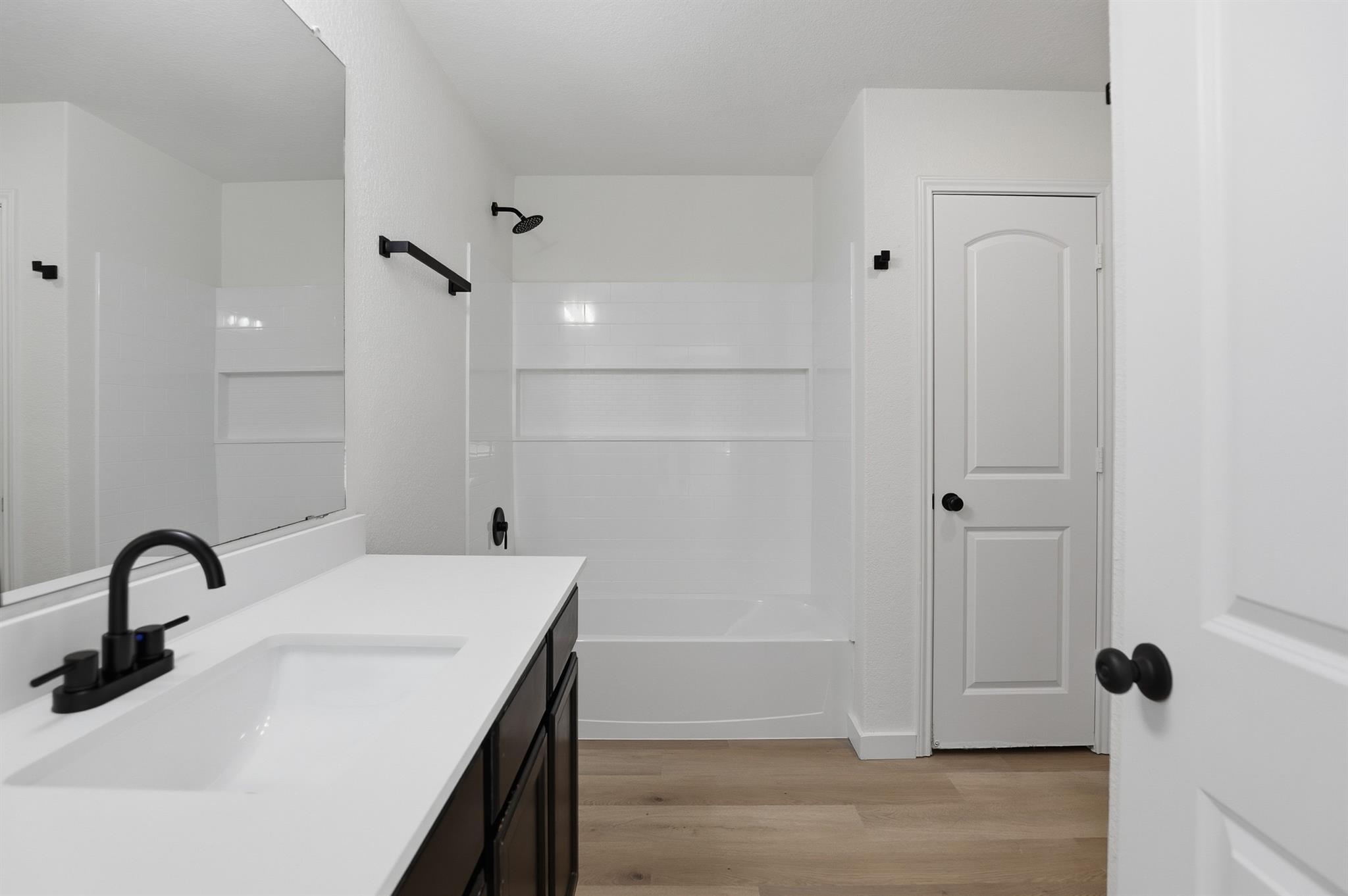 4001 Cressler Ln # 15G, Jarrell, TX 76537